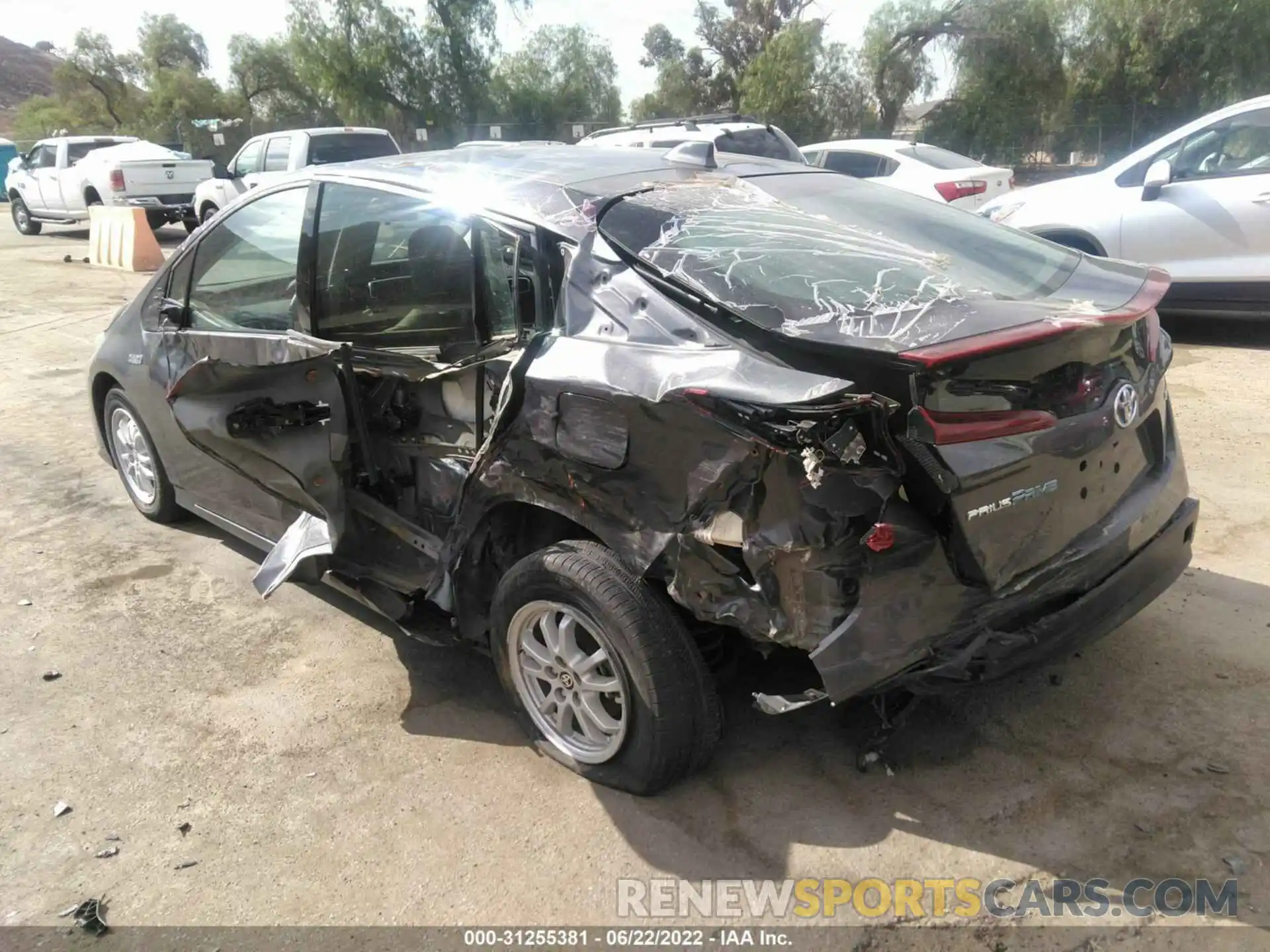 3 Photograph of a damaged car JTDKARFP0L3135934 TOYOTA PRIUS PRIME 2020