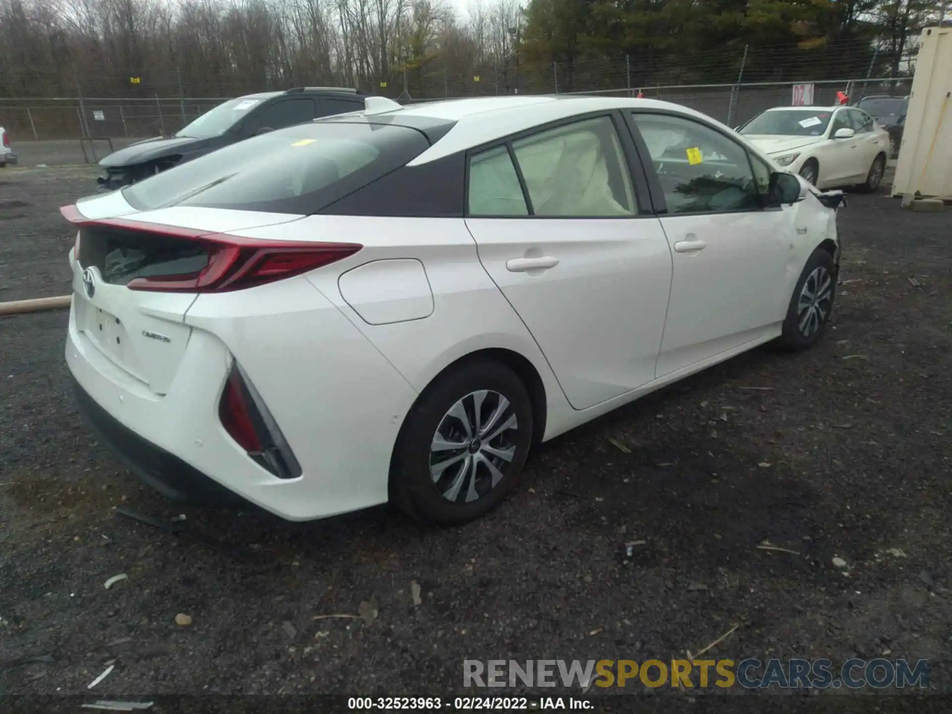 4 Photograph of a damaged car JTDKARFP0L3137652 TOYOTA PRIUS PRIME 2020