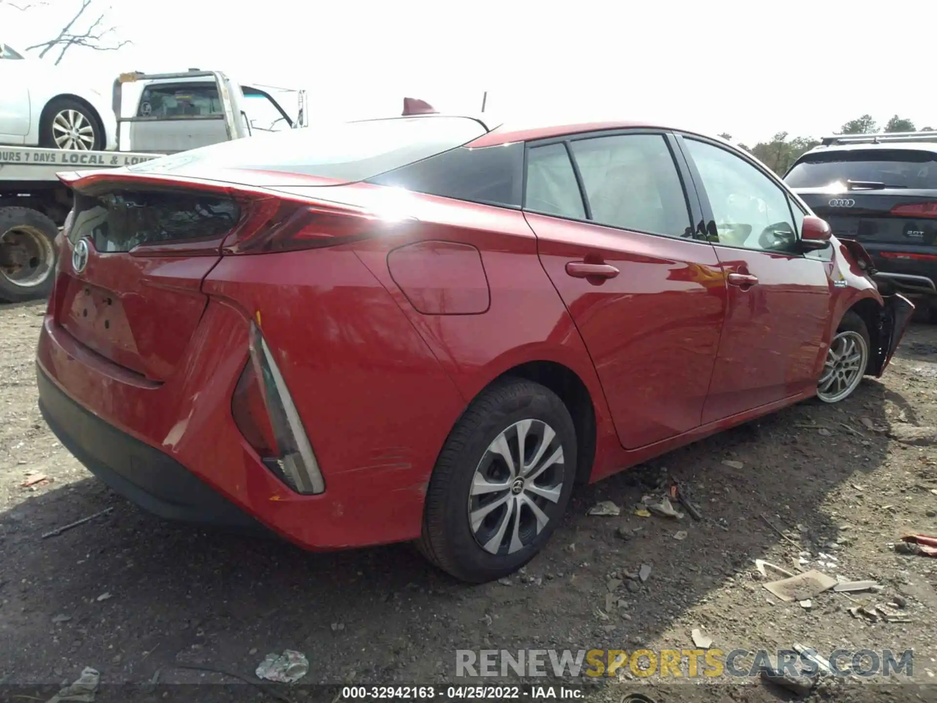 4 Photograph of a damaged car JTDKARFP1L3132007 TOYOTA PRIUS PRIME 2020