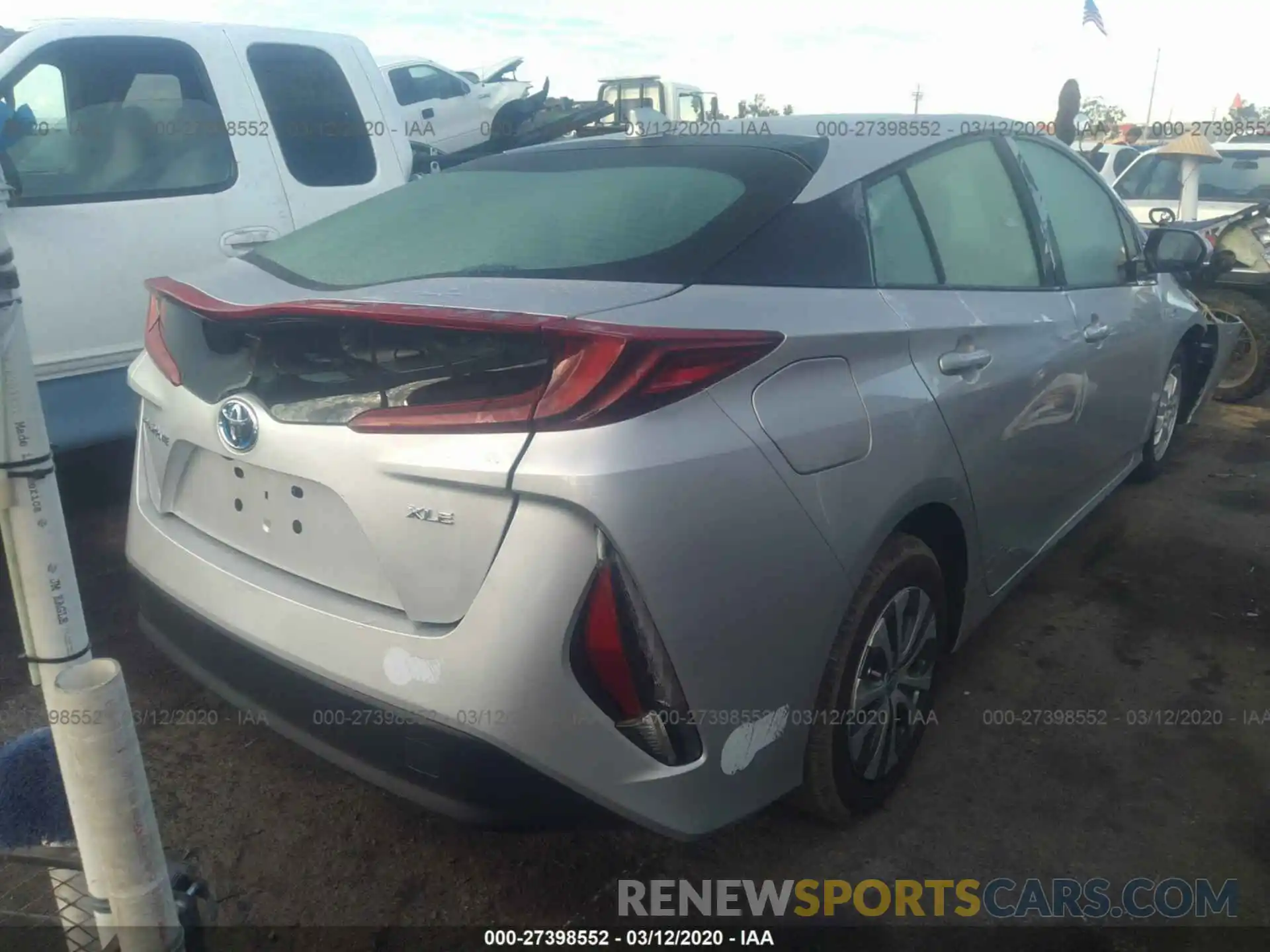 4 Photograph of a damaged car JTDKARFP1L3132833 TOYOTA PRIUS PRIME 2020