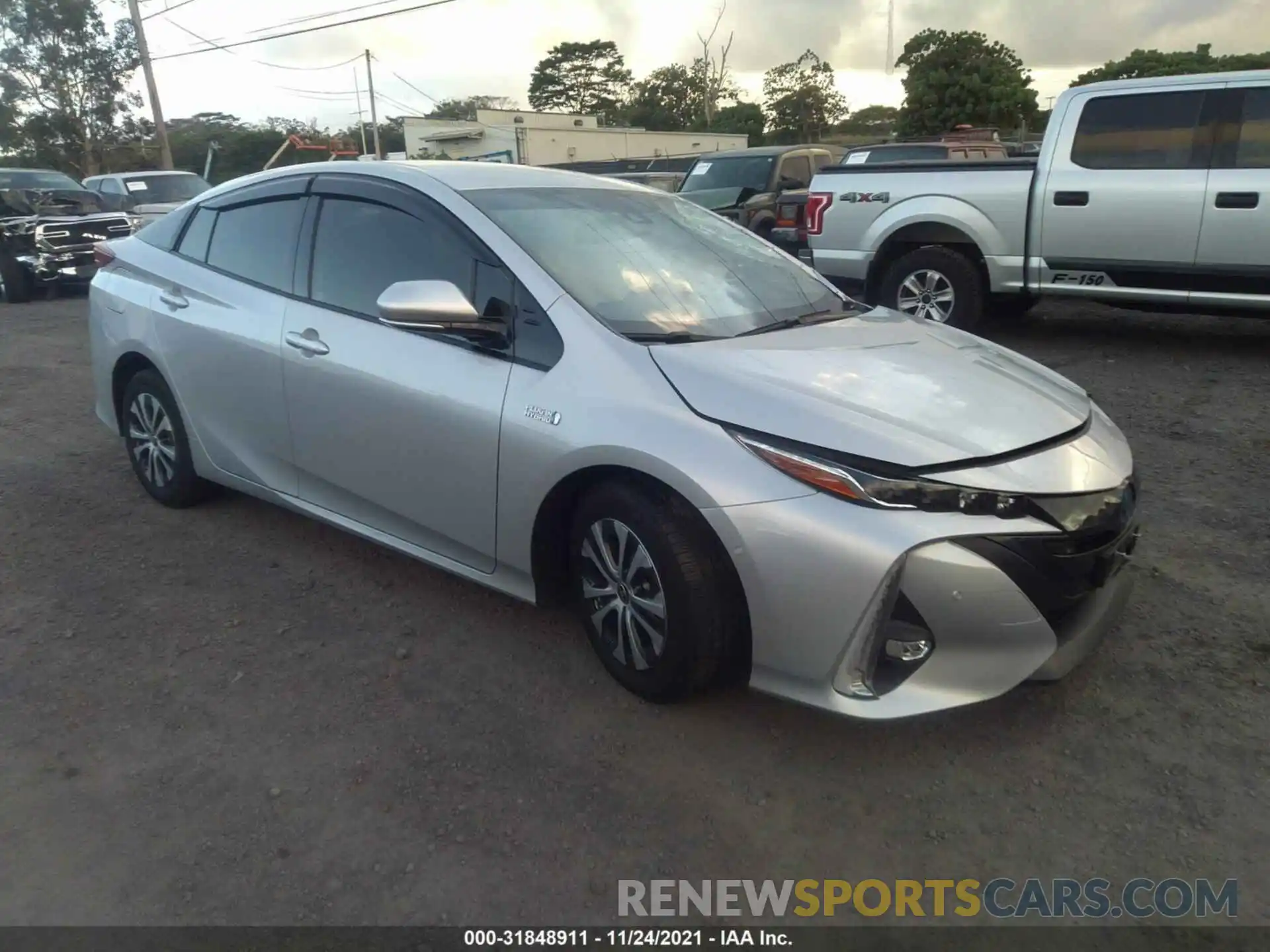 1 Photograph of a damaged car JTDKARFP1L3157392 TOYOTA PRIUS PRIME 2020