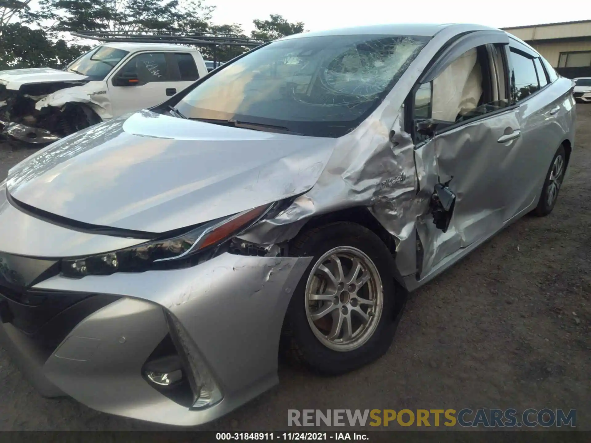 6 Photograph of a damaged car JTDKARFP1L3157392 TOYOTA PRIUS PRIME 2020