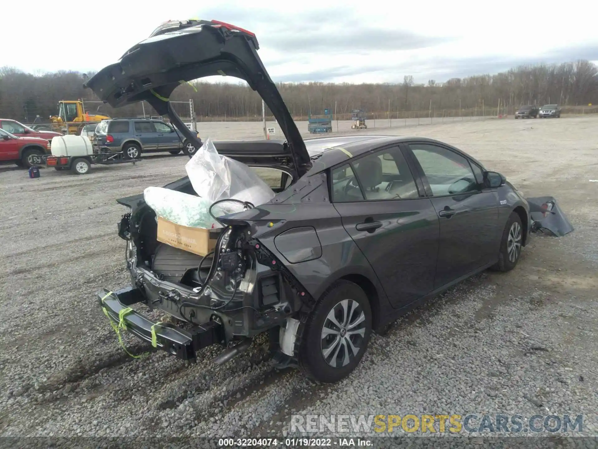 4 Photograph of a damaged car JTDKARFP2L3125888 TOYOTA PRIUS PRIME 2020