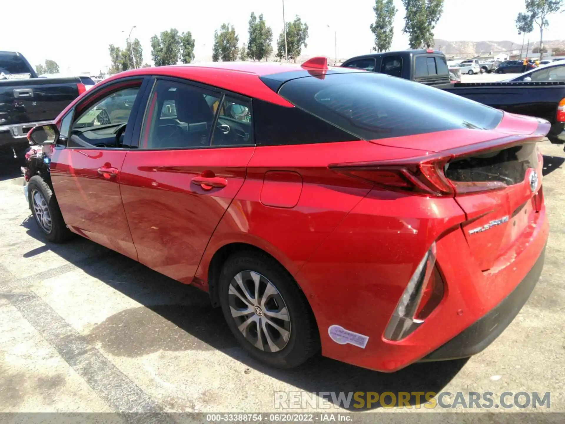 3 Фотография поврежденного автомобиля JTDKARFP2L3136678 TOYOTA PRIUS PRIME 2020