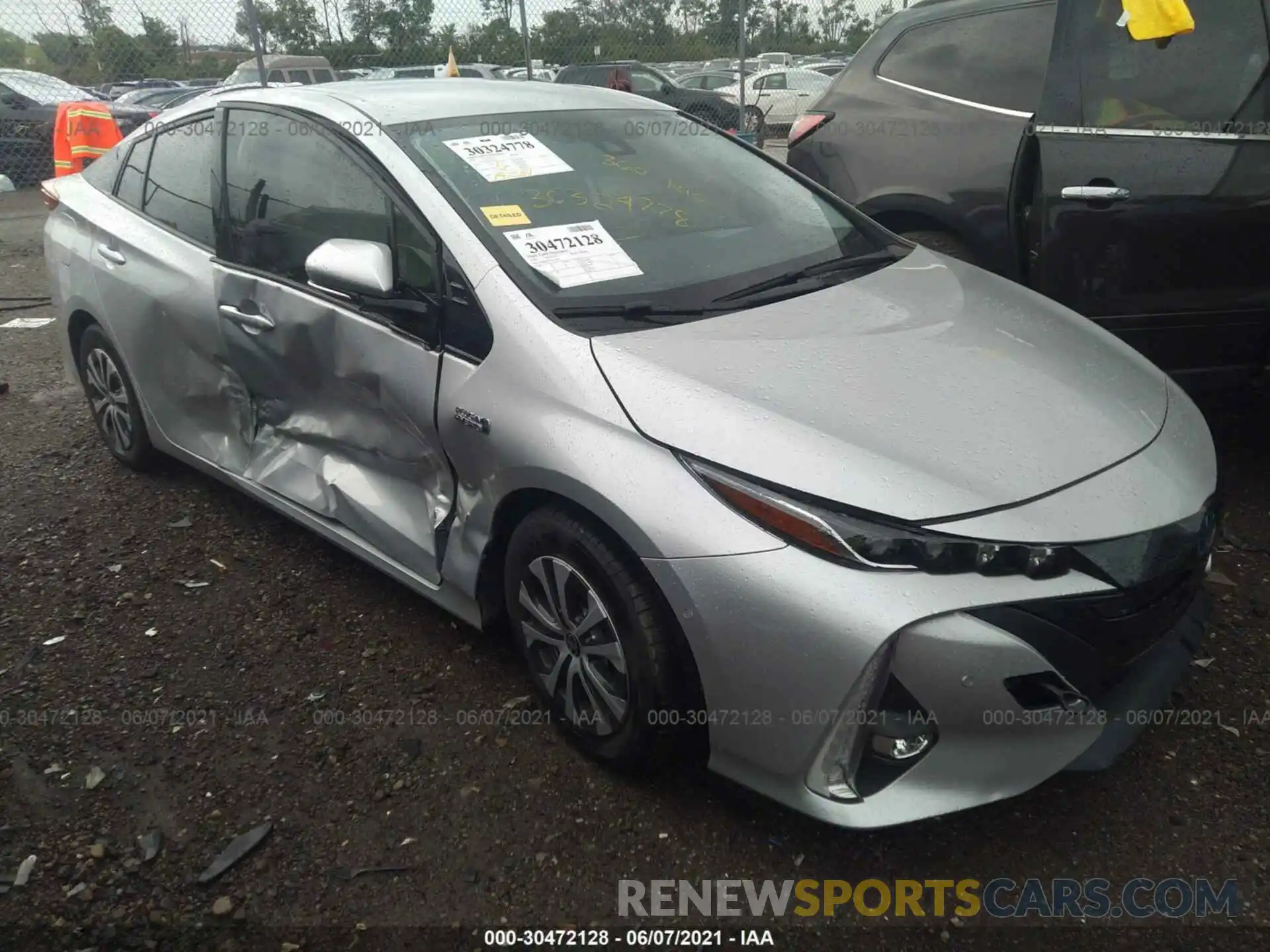 1 Photograph of a damaged car JTDKARFP2L3138057 TOYOTA PRIUS PRIME 2020