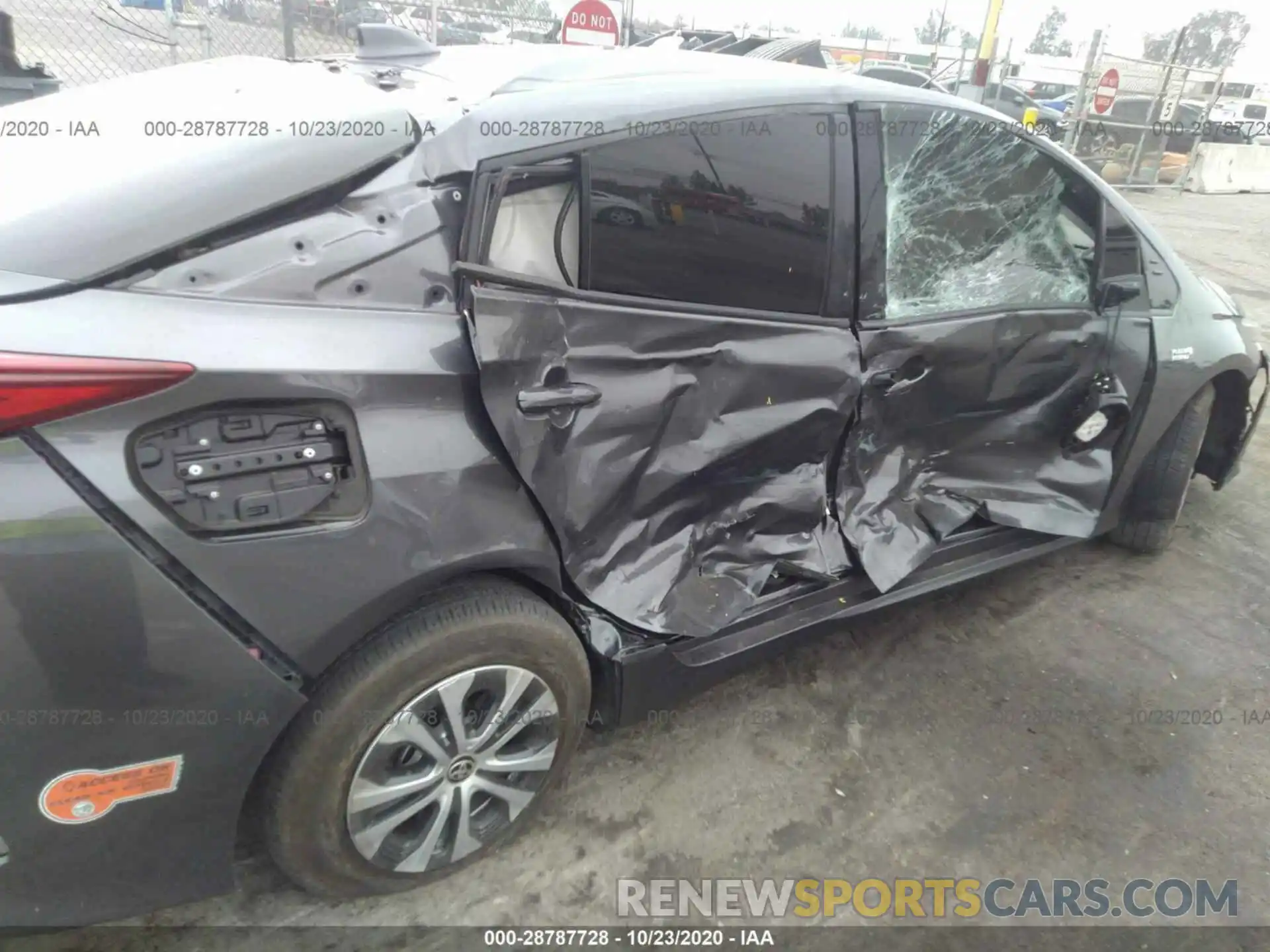 6 Photograph of a damaged car JTDKARFP2L3146403 TOYOTA PRIUS PRIME 2020