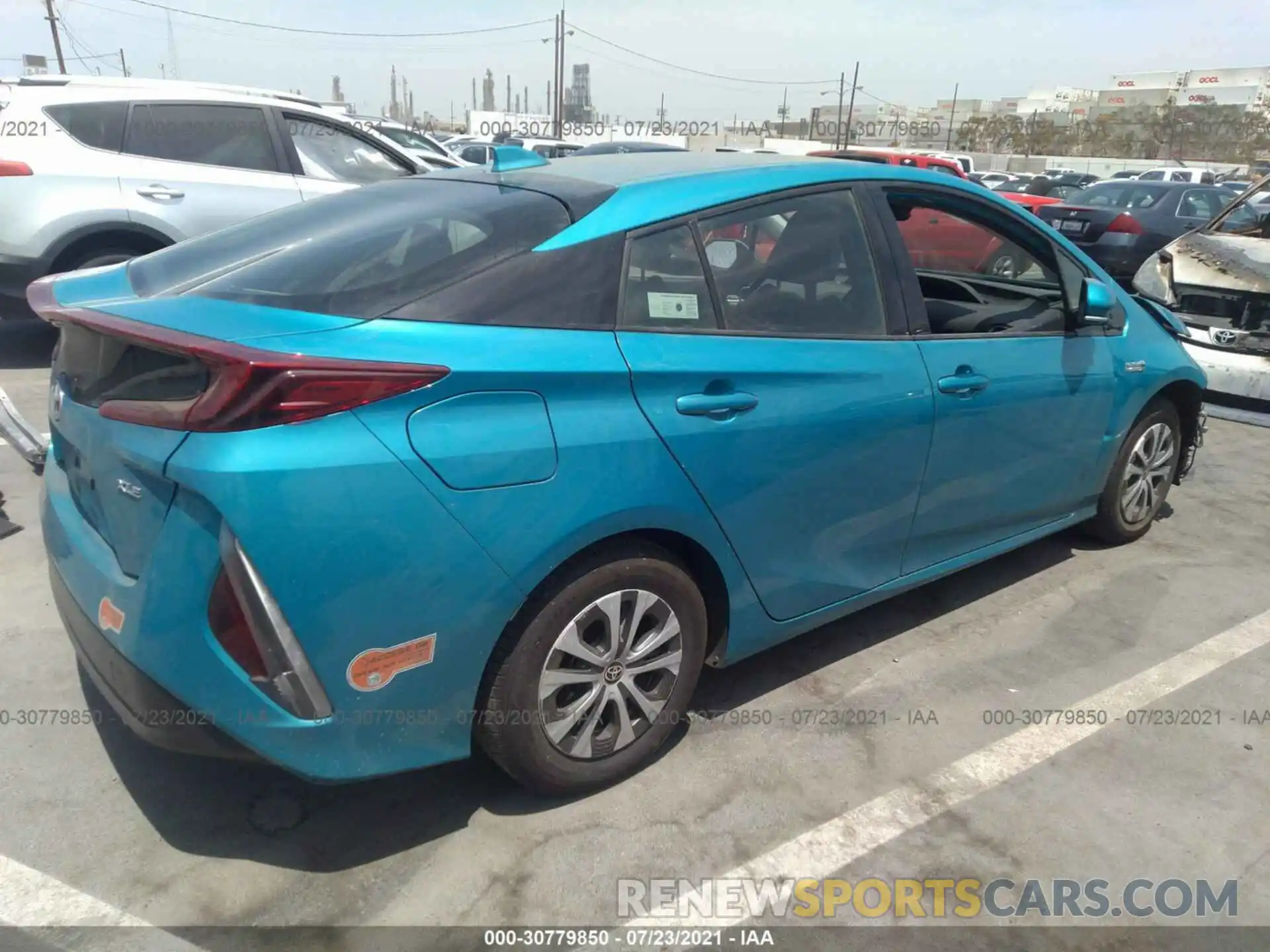 4 Фотография поврежденного автомобиля JTDKARFP4L3123060 TOYOTA PRIUS PRIME 2020