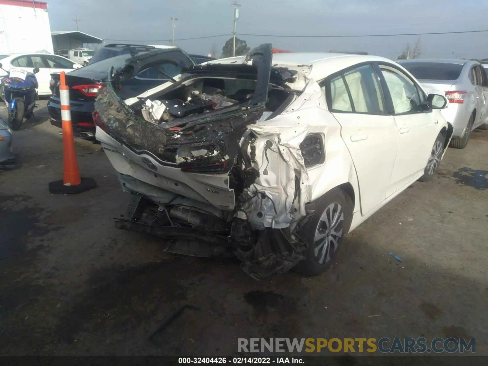 6 Photograph of a damaged car JTDKARFP4L3133491 TOYOTA PRIUS PRIME 2020