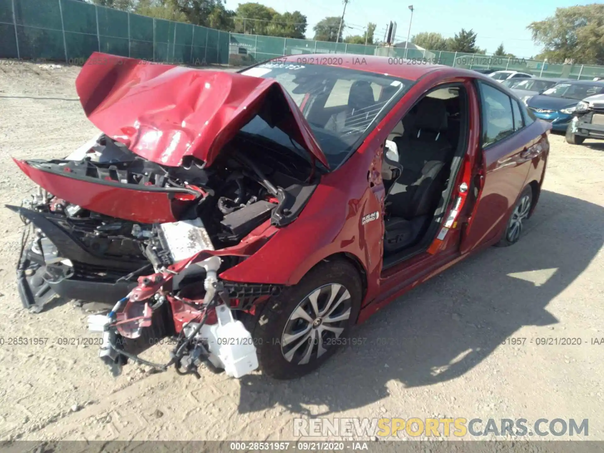 2 Фотография поврежденного автомобиля JTDKARFP4L3144524 TOYOTA PRIUS PRIME 2020