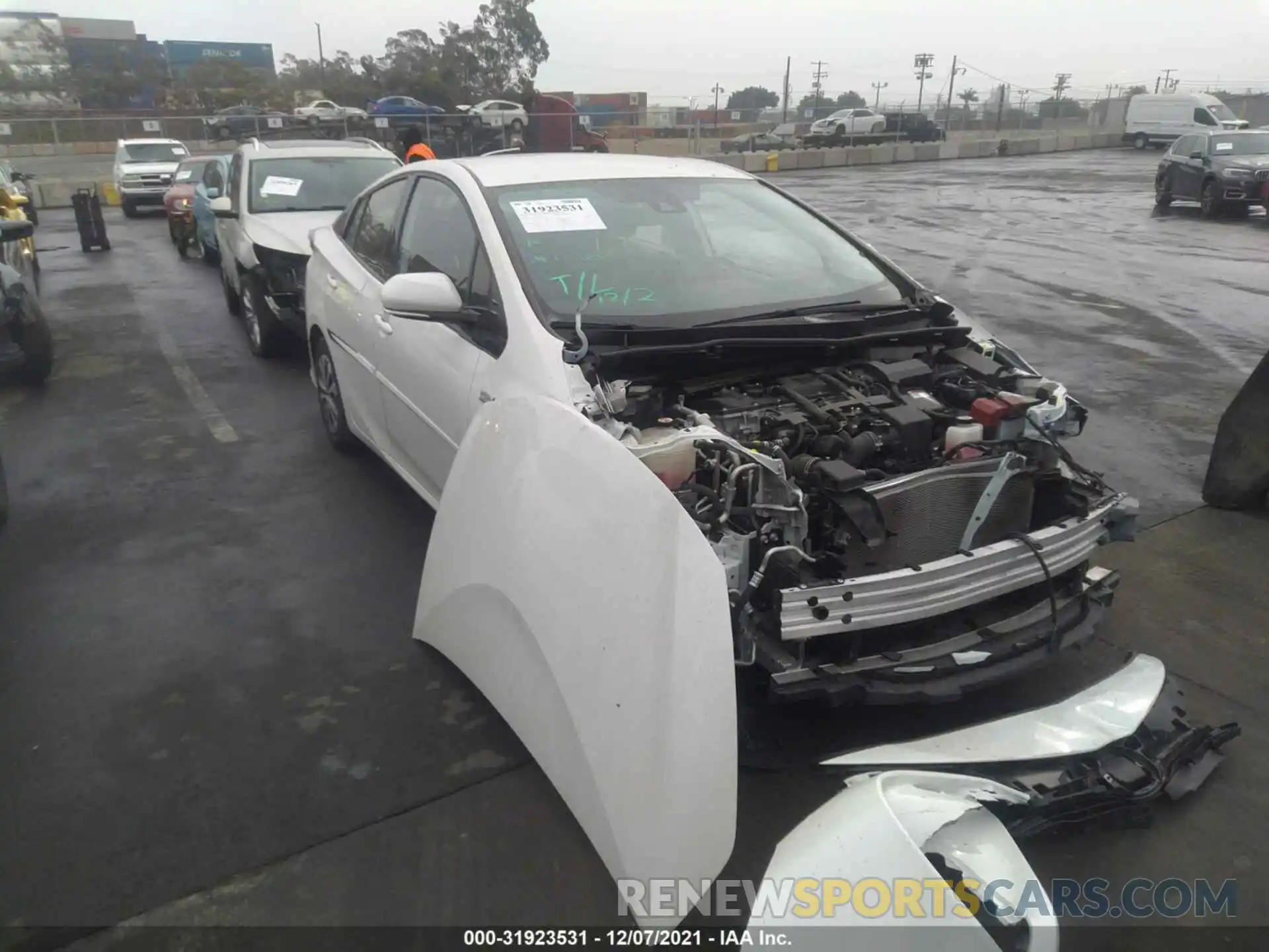 1 Photograph of a damaged car JTDKARFP5L3134777 TOYOTA PRIUS PRIME 2020