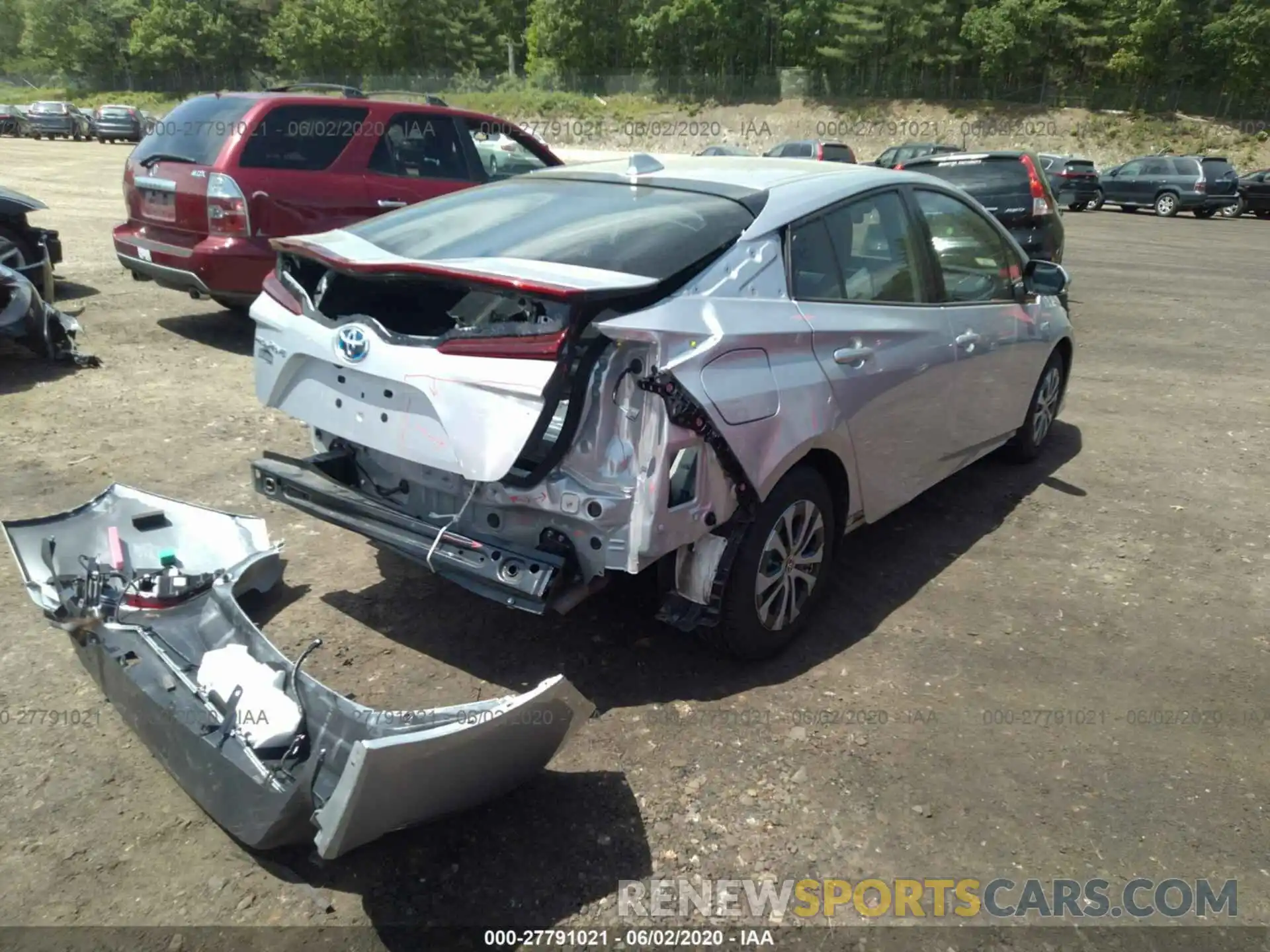 4 Фотография поврежденного автомобиля JTDKARFP5L3138652 TOYOTA PRIUS PRIME 2020