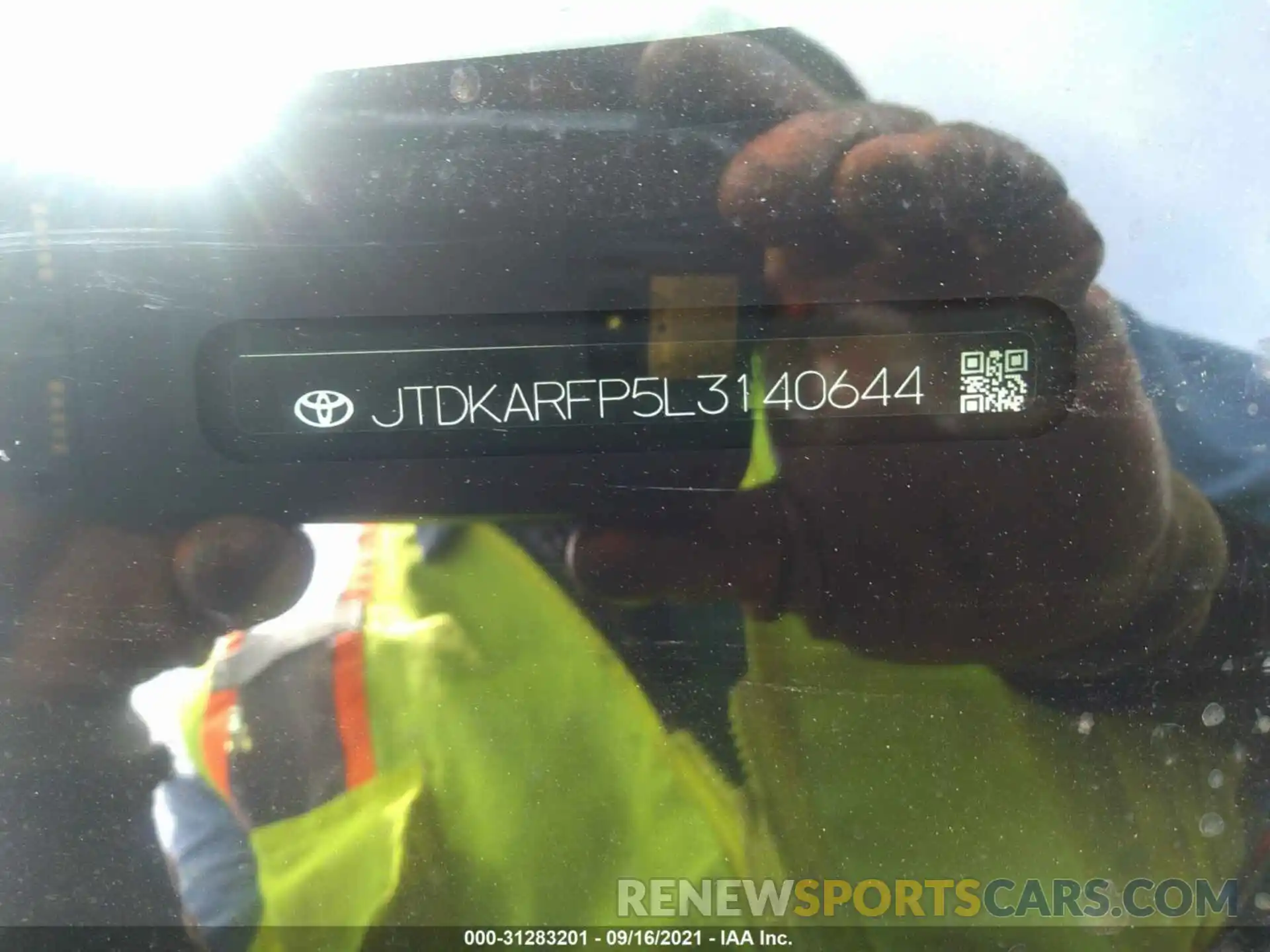 9 Photograph of a damaged car JTDKARFP5L3140644 TOYOTA PRIUS PRIME 2020