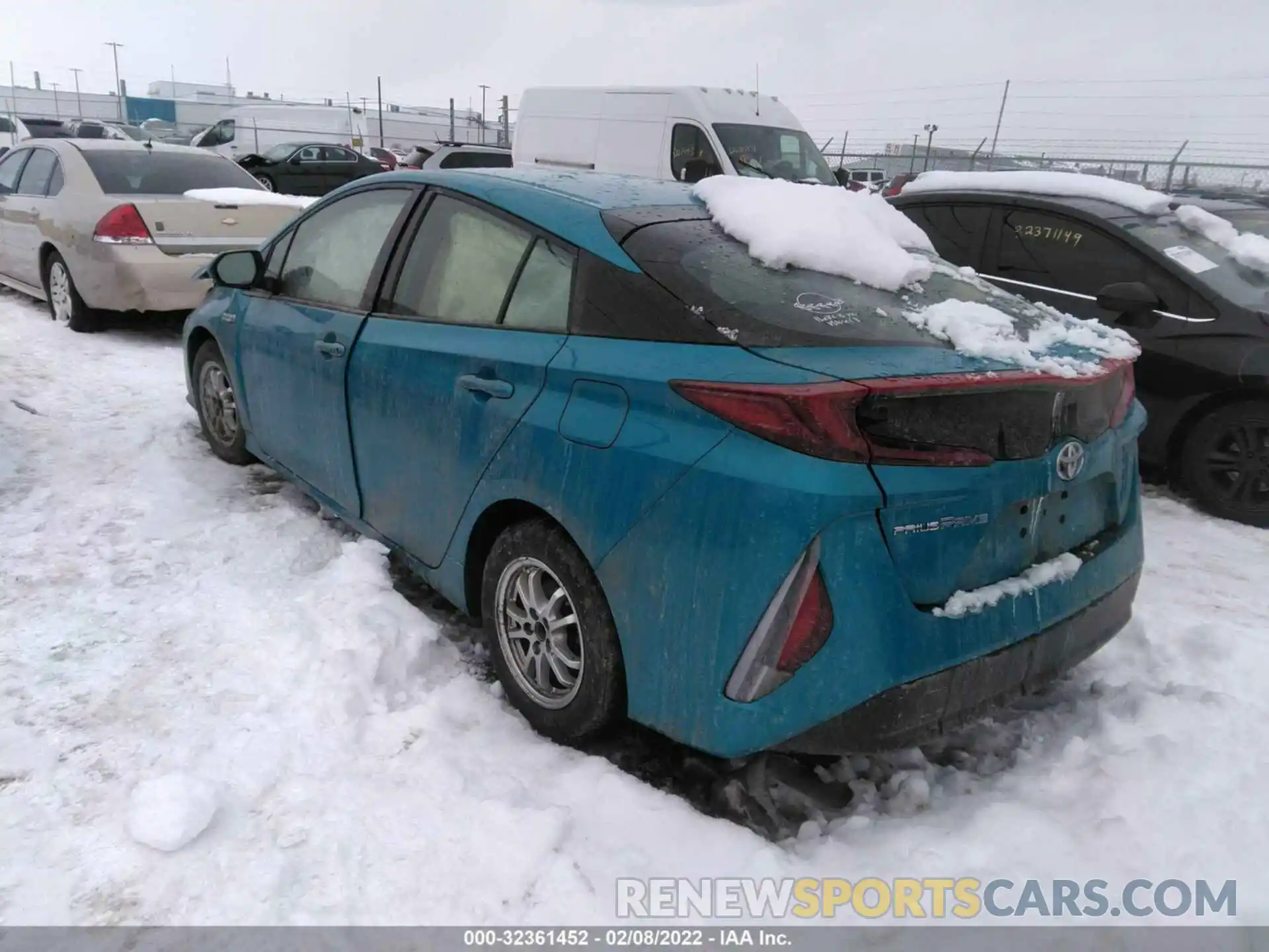 2 Фотография поврежденного автомобиля JTDKARFP6L3155587 TOYOTA PRIUS PRIME 2020