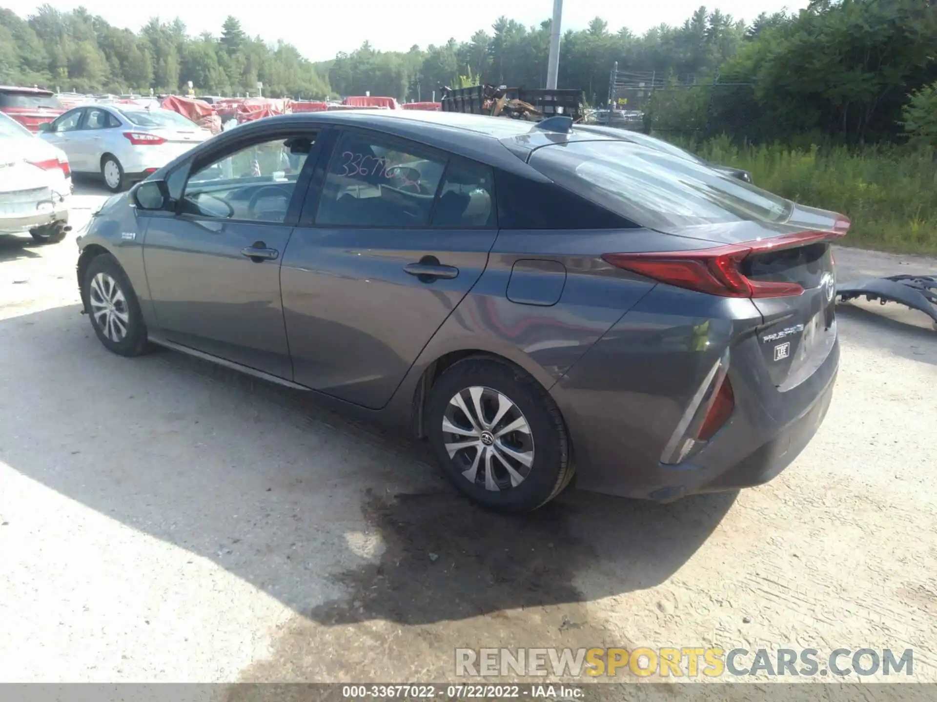 3 Фотография поврежденного автомобиля JTDKARFP6L3159056 TOYOTA PRIUS PRIME 2020