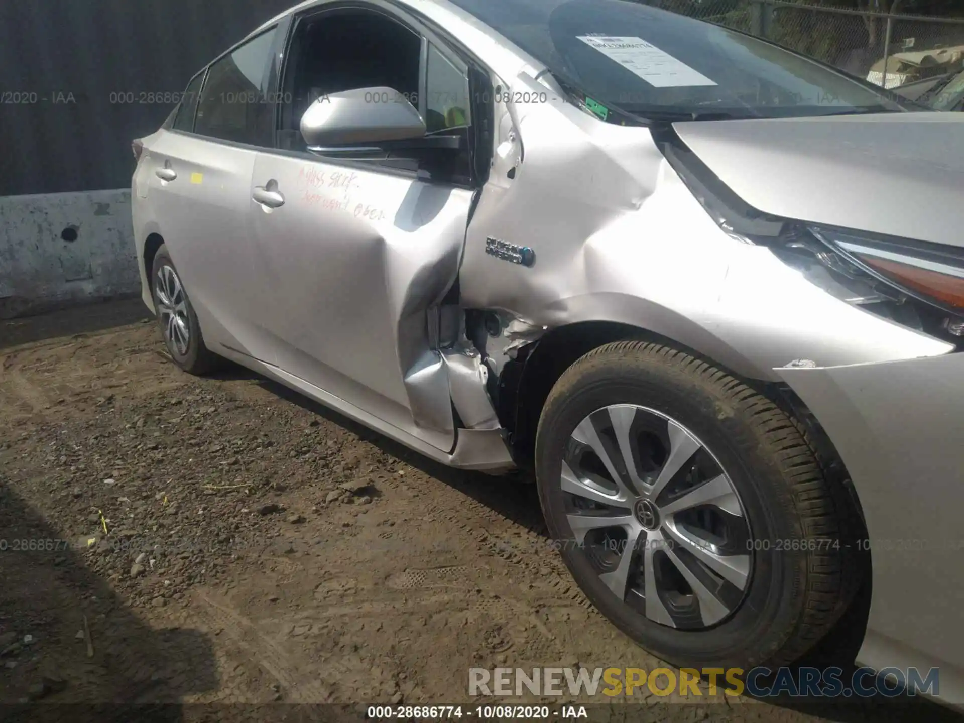 6 Photograph of a damaged car JTDKARFP6L3160661 TOYOTA PRIUS PRIME 2020