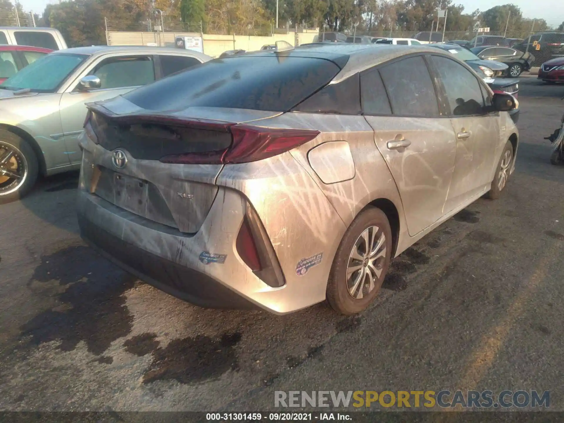 4 Photograph of a damaged car JTDKARFP6L3160711 TOYOTA PRIUS PRIME 2020