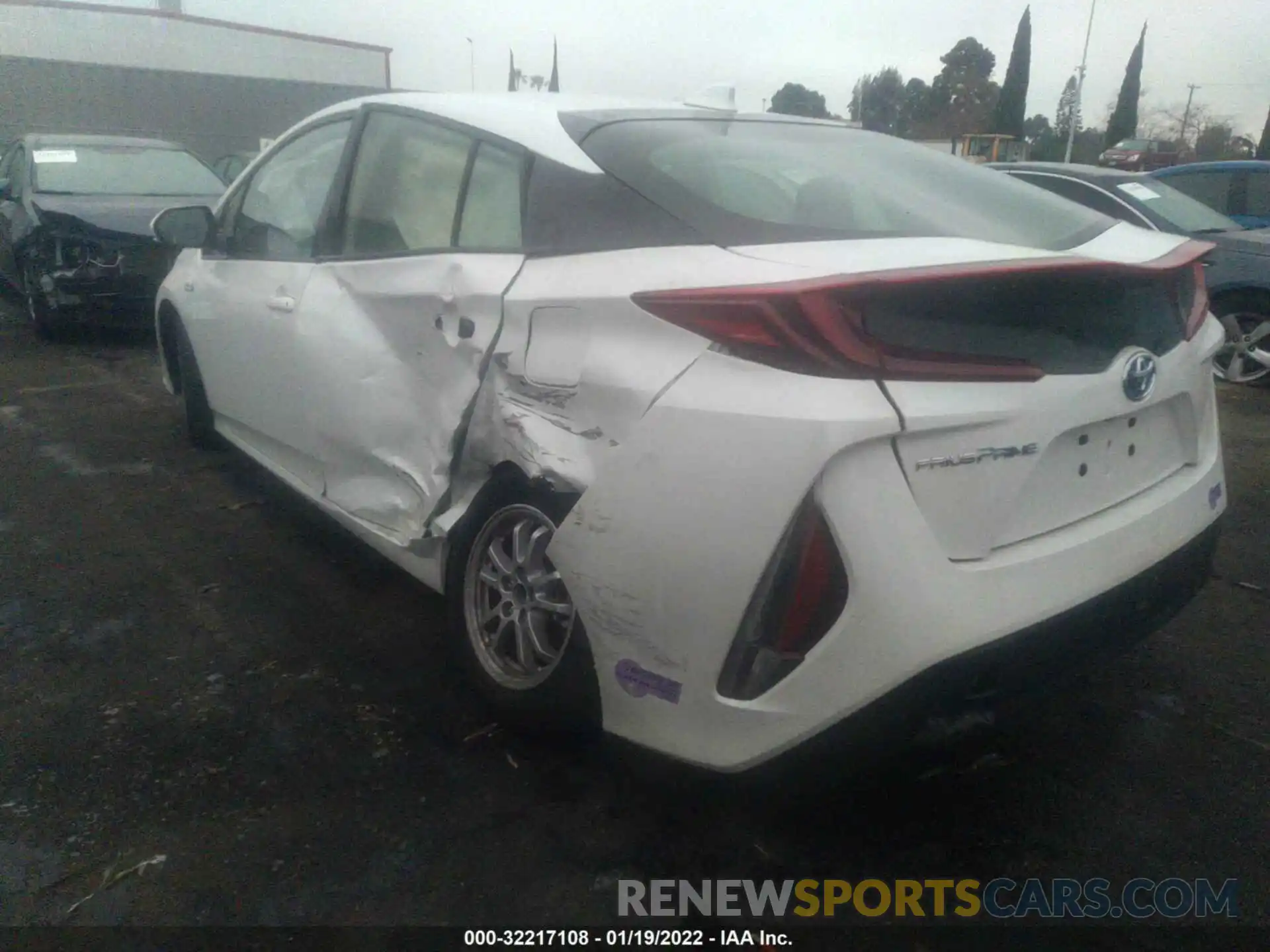 3 Photograph of a damaged car JTDKARFP7L3120315 TOYOTA PRIUS PRIME 2020