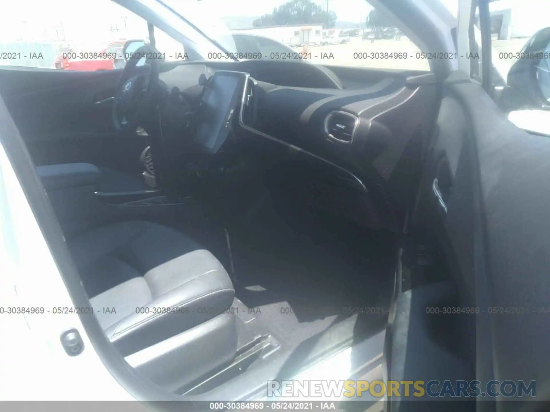 5 Photograph of a damaged car JTDKARFP8L3139164 TOYOTA PRIUS PRIME 2020