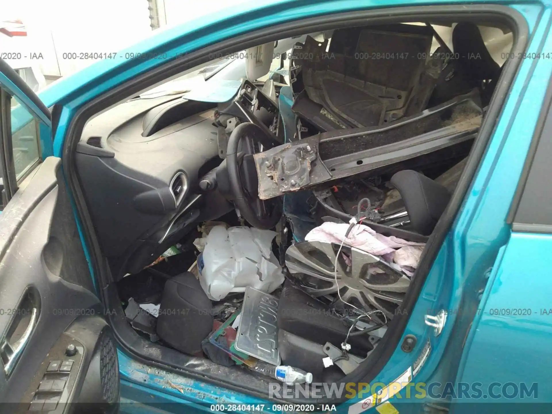 5 Photograph of a damaged car JTDKARFP8L3142520 TOYOTA PRIUS PRIME 2020