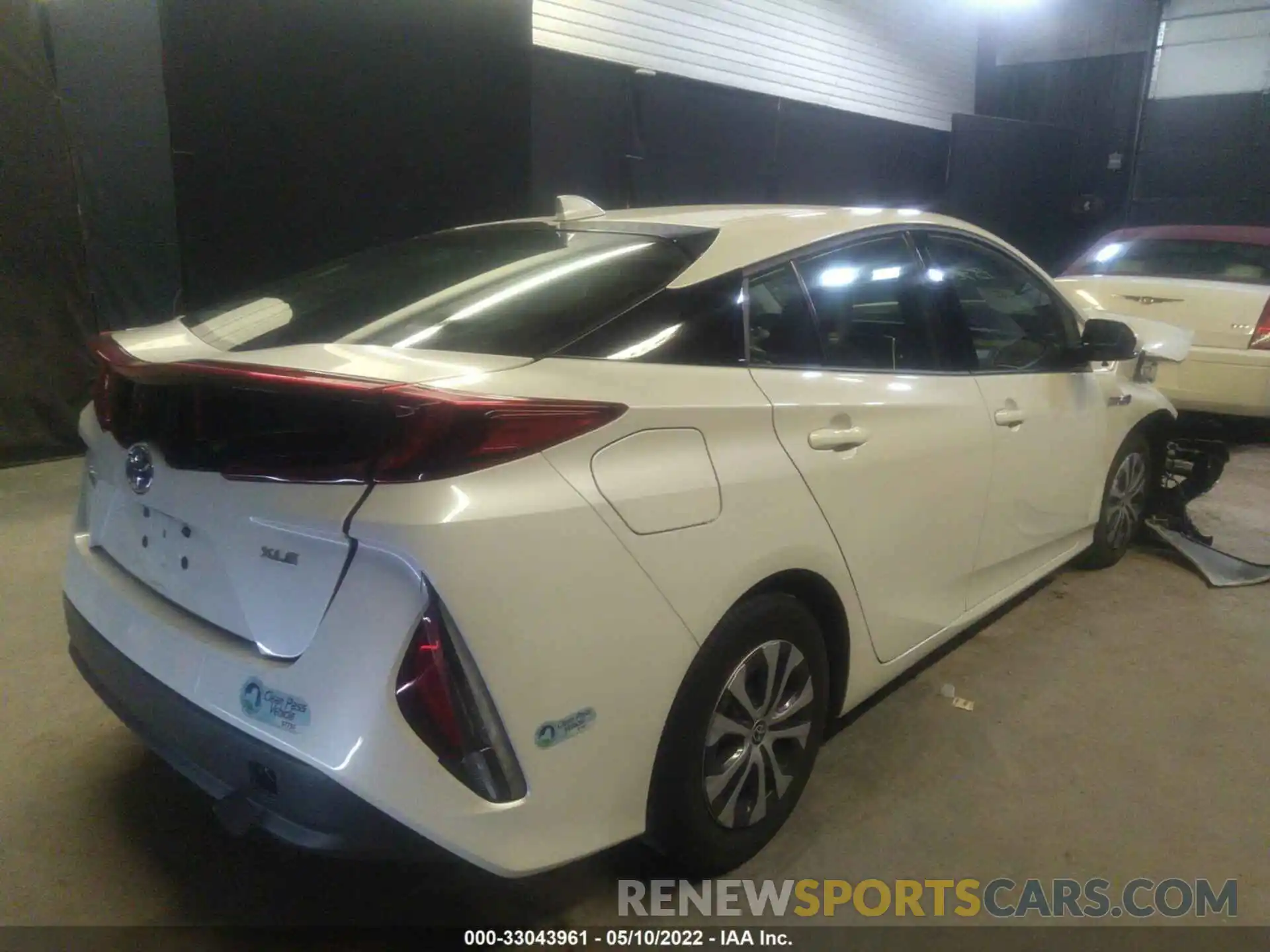 4 Photograph of a damaged car JTDKARFP8L3148494 TOYOTA PRIUS PRIME 2020