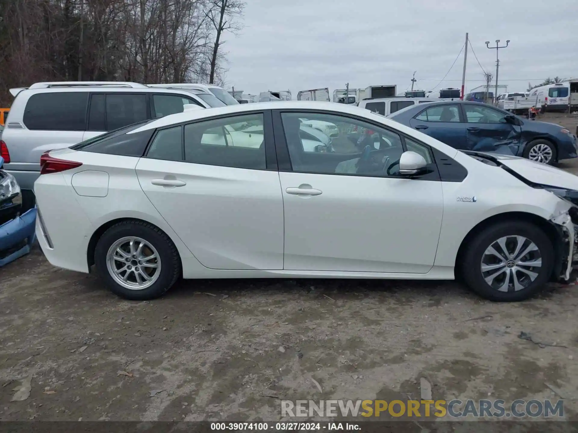 13 Photograph of a damaged car JTDKARFPXL3128991 TOYOTA PRIUS PRIME 2020