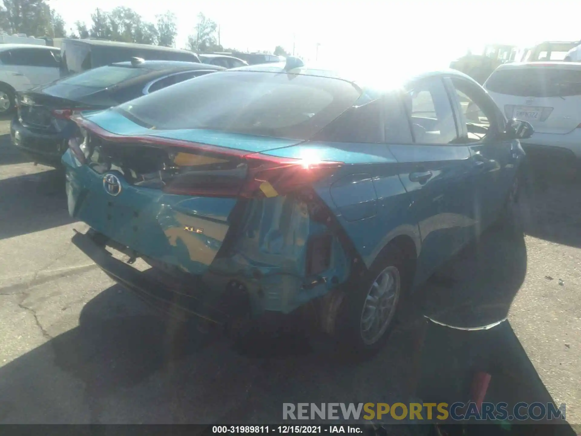 4 Photograph of a damaged car JTDKARFPXL3143538 TOYOTA PRIUS PRIME 2020