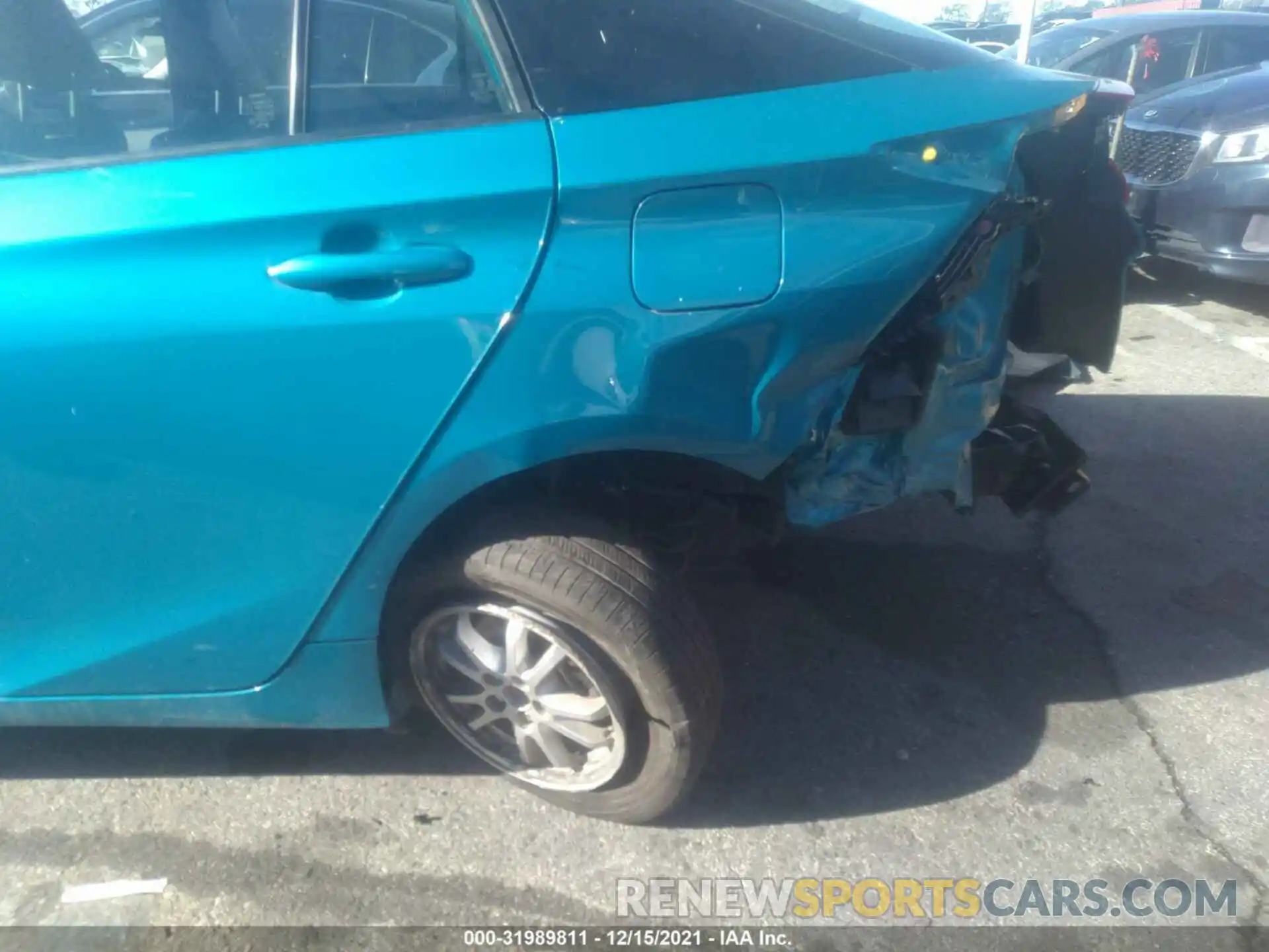 6 Photograph of a damaged car JTDKARFPXL3143538 TOYOTA PRIUS PRIME 2020