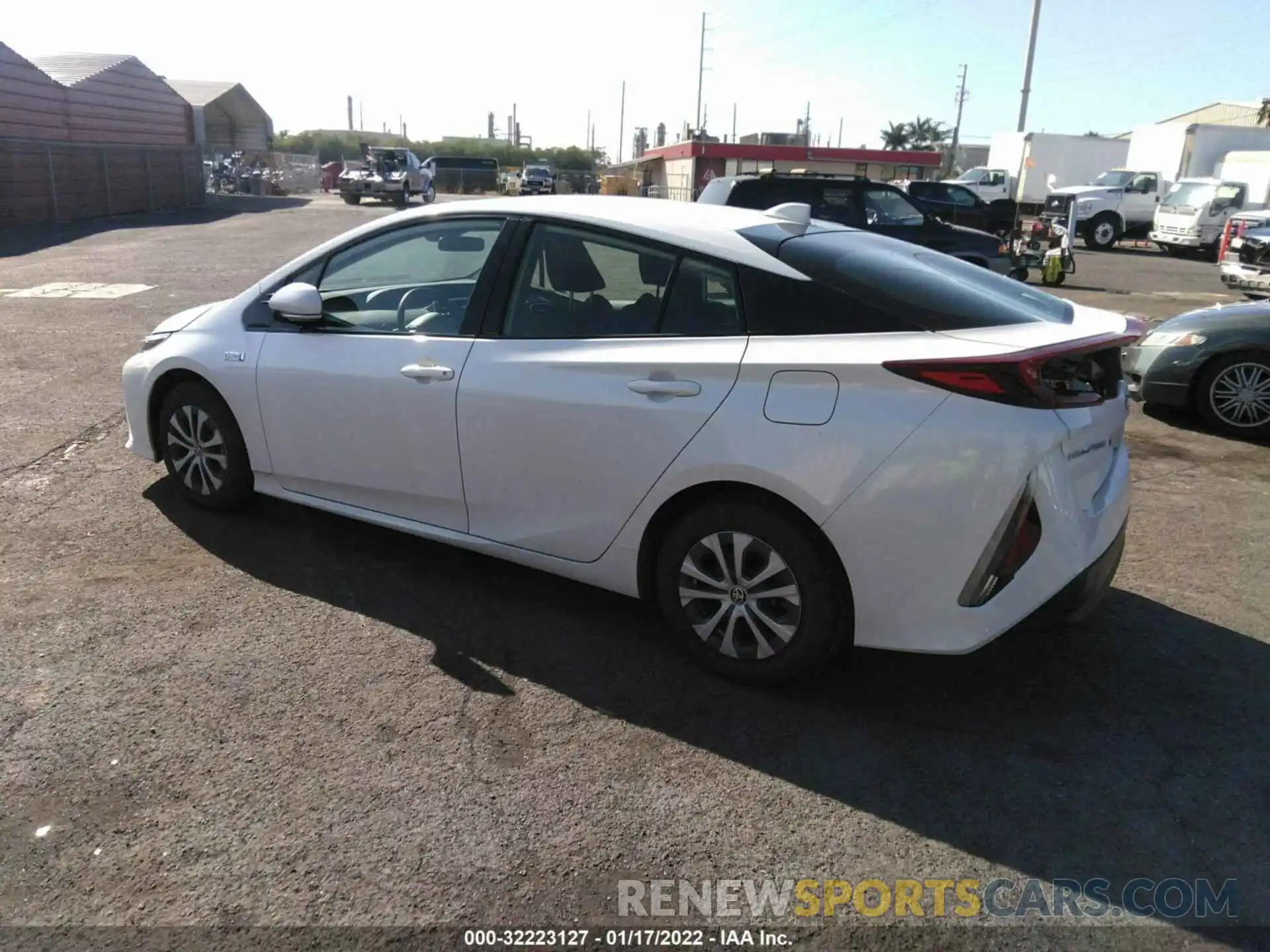 3 Photograph of a damaged car JTDKARFPXL3153180 TOYOTA PRIUS PRIME 2020