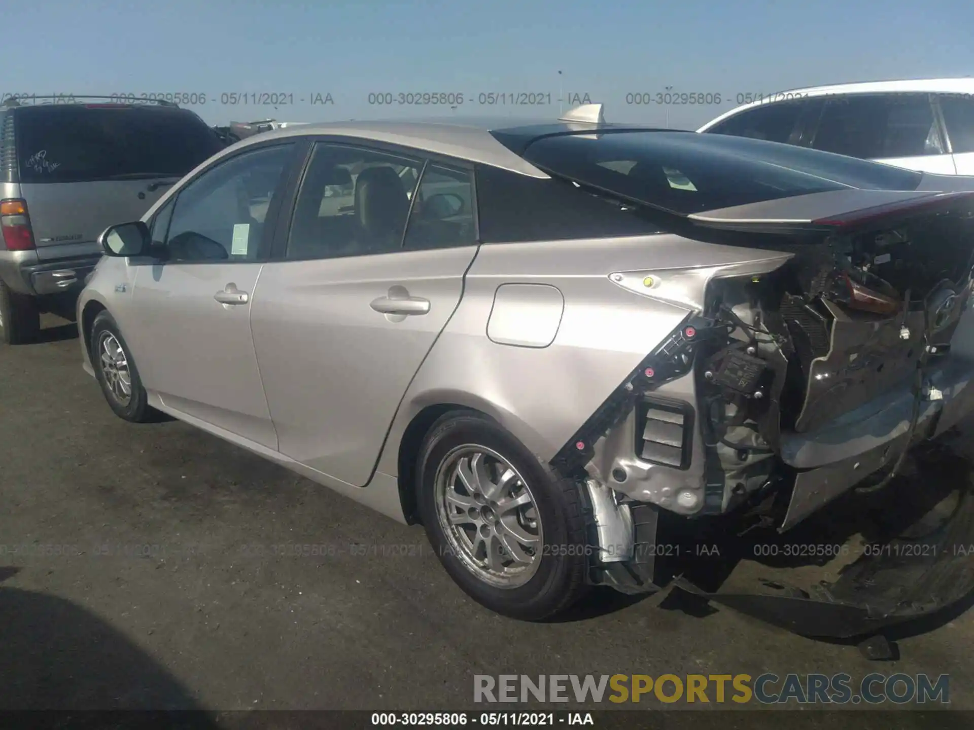 3 Photograph of a damaged car JTDKAMFP1M3167621 TOYOTA PRIUS PRIME 2021