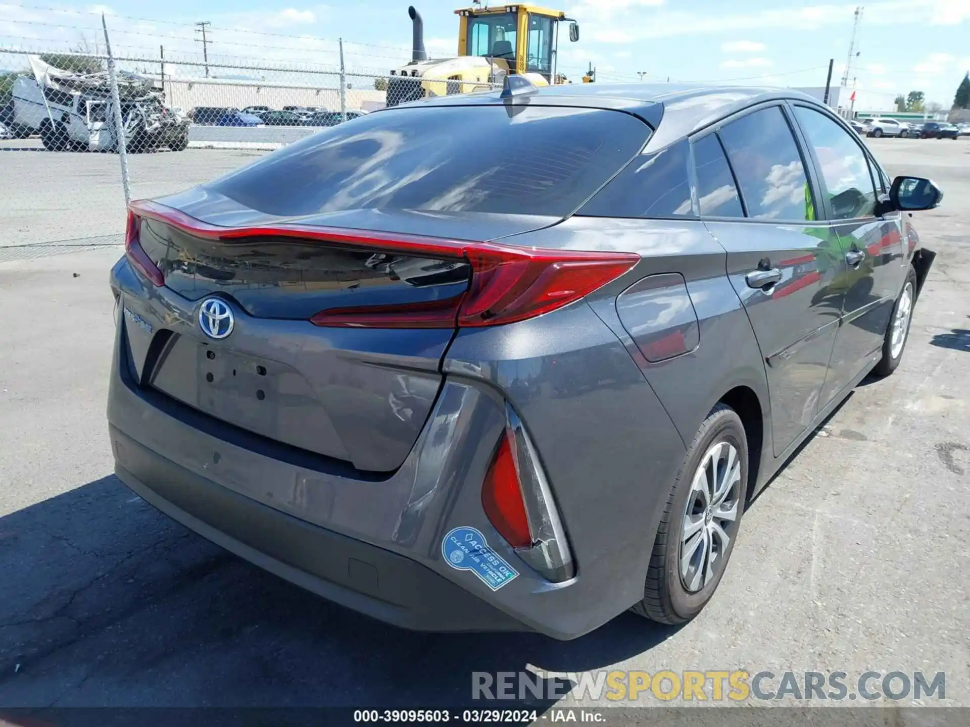 4 Фотография поврежденного автомобиля JTDKAMFP1M3187206 TOYOTA PRIUS PRIME 2021