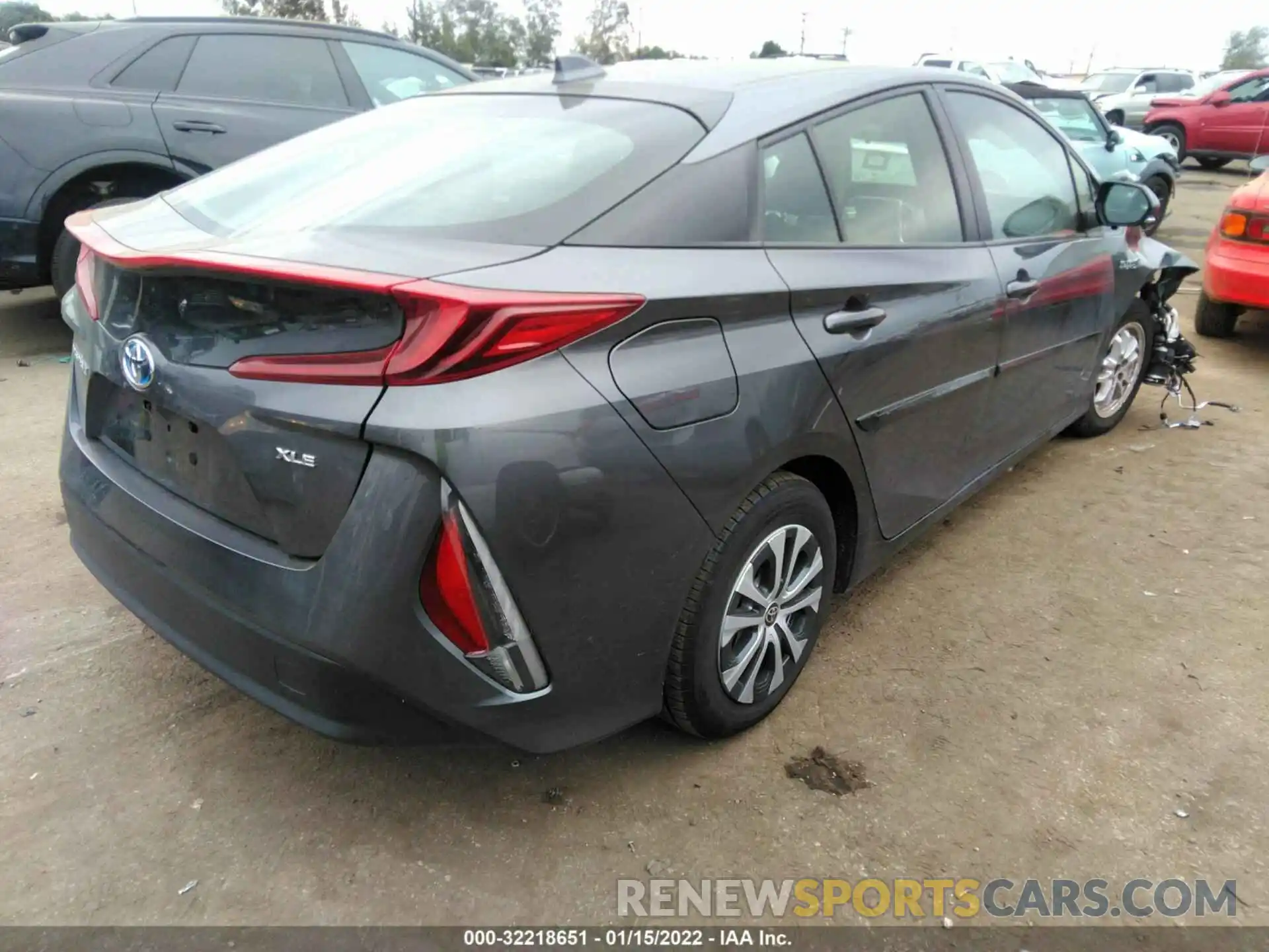 4 Photograph of a damaged car JTDKAMFP2M3192186 TOYOTA PRIUS PRIME 2021