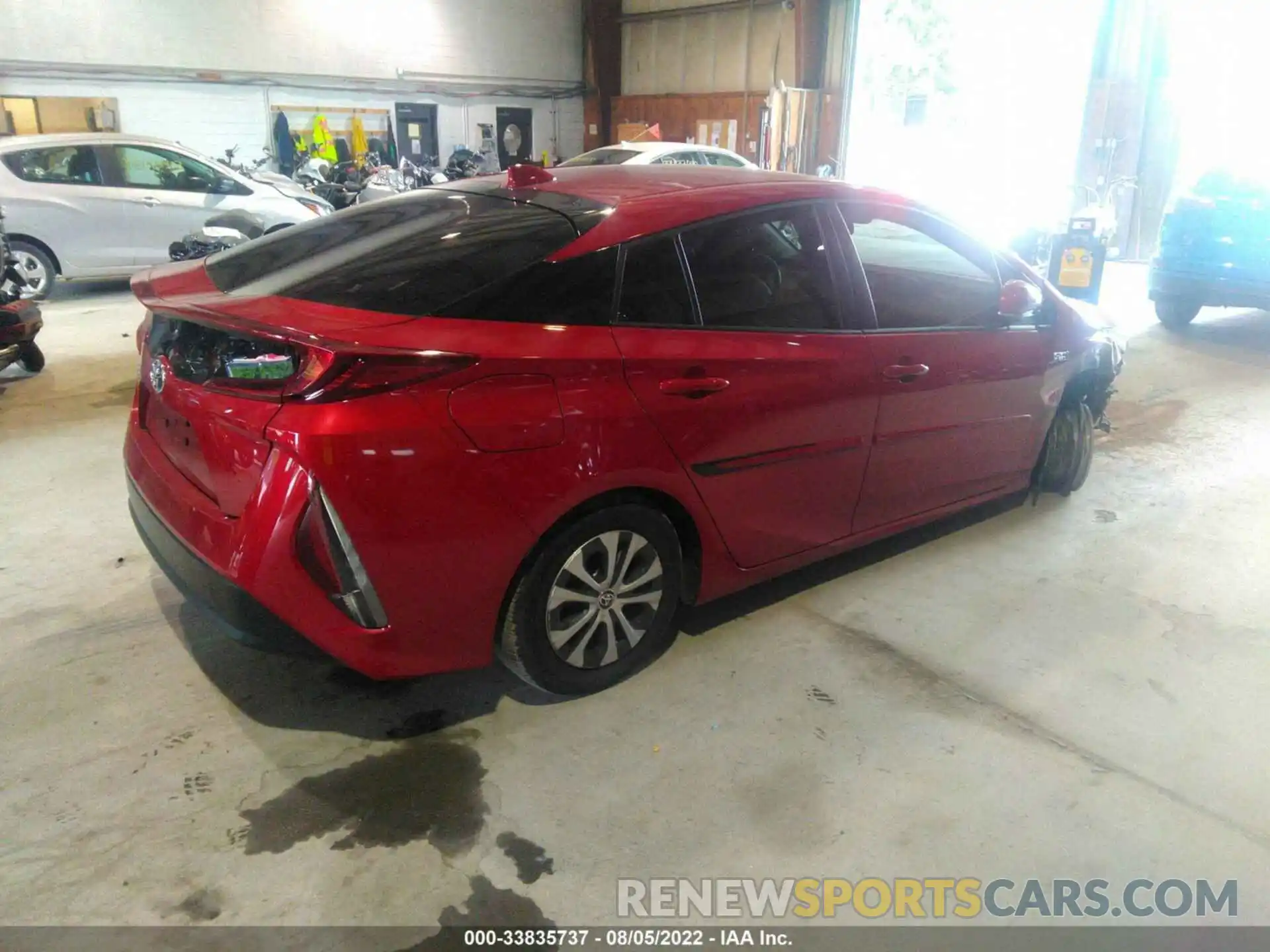 4 Photograph of a damaged car JTDKAMFP5M3181697 TOYOTA PRIUS PRIME 2021