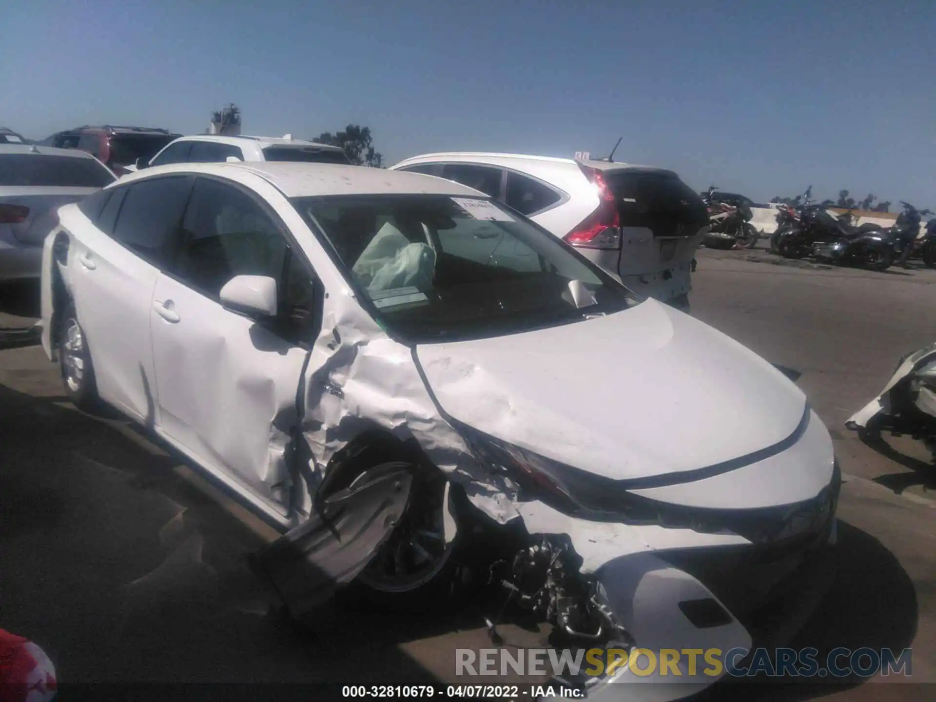 1 Photograph of a damaged car JTDKAMFP5M3195373 TOYOTA PRIUS PRIME 2021