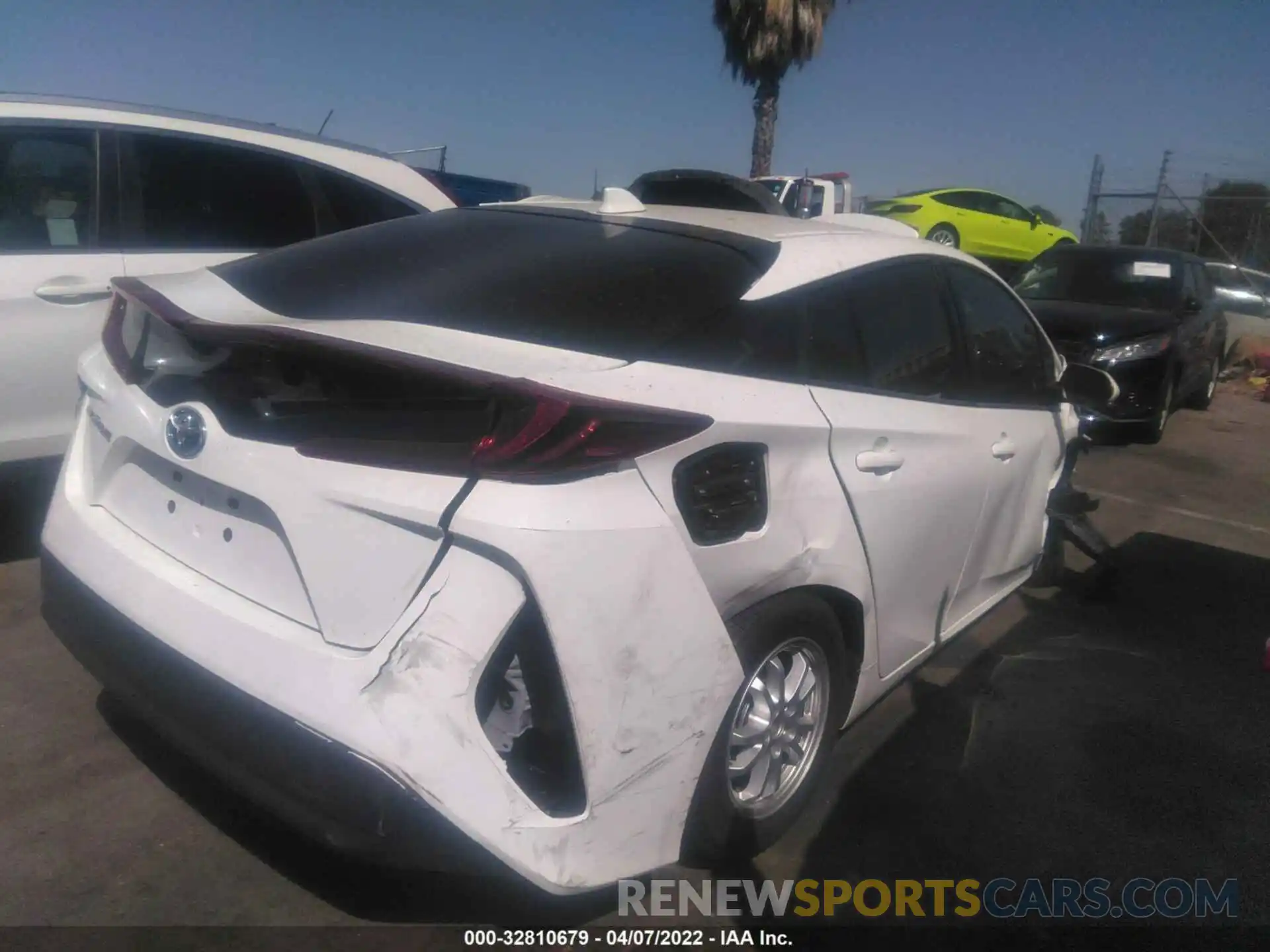 4 Photograph of a damaged car JTDKAMFP5M3195373 TOYOTA PRIUS PRIME 2021