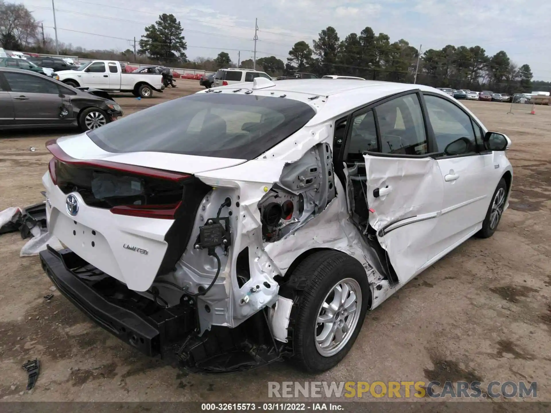 6 Photograph of a damaged car JTDKAMFP7M3181877 TOYOTA PRIUS PRIME 2021