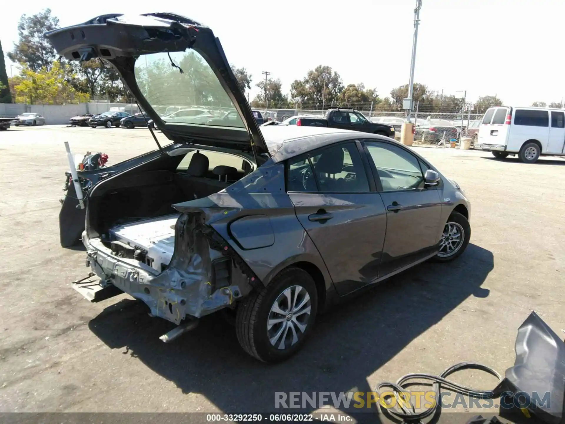 4 Photograph of a damaged car JTDKAMFP7M3186951 TOYOTA PRIUS PRIME 2021