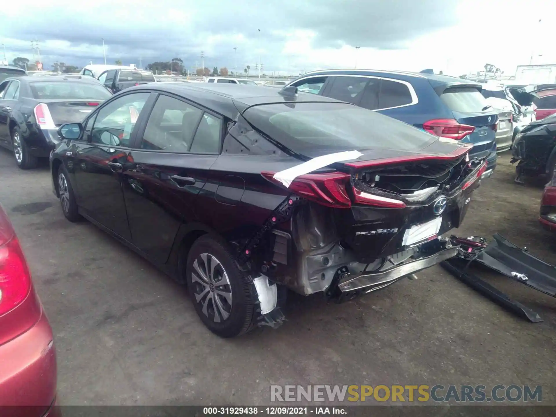 3 Photograph of a damaged car JTDKAMFP7M3191793 TOYOTA PRIUS PRIME 2021