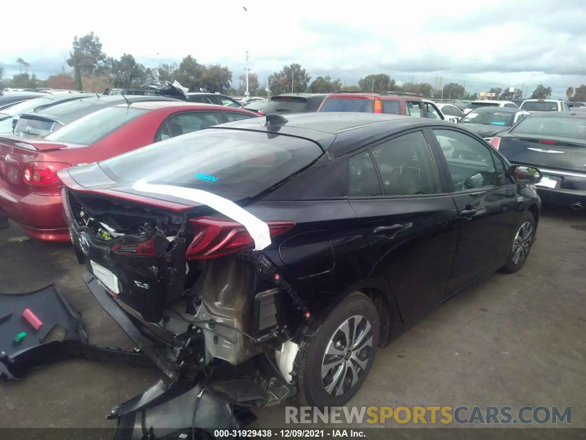 4 Photograph of a damaged car JTDKAMFP7M3191793 TOYOTA PRIUS PRIME 2021