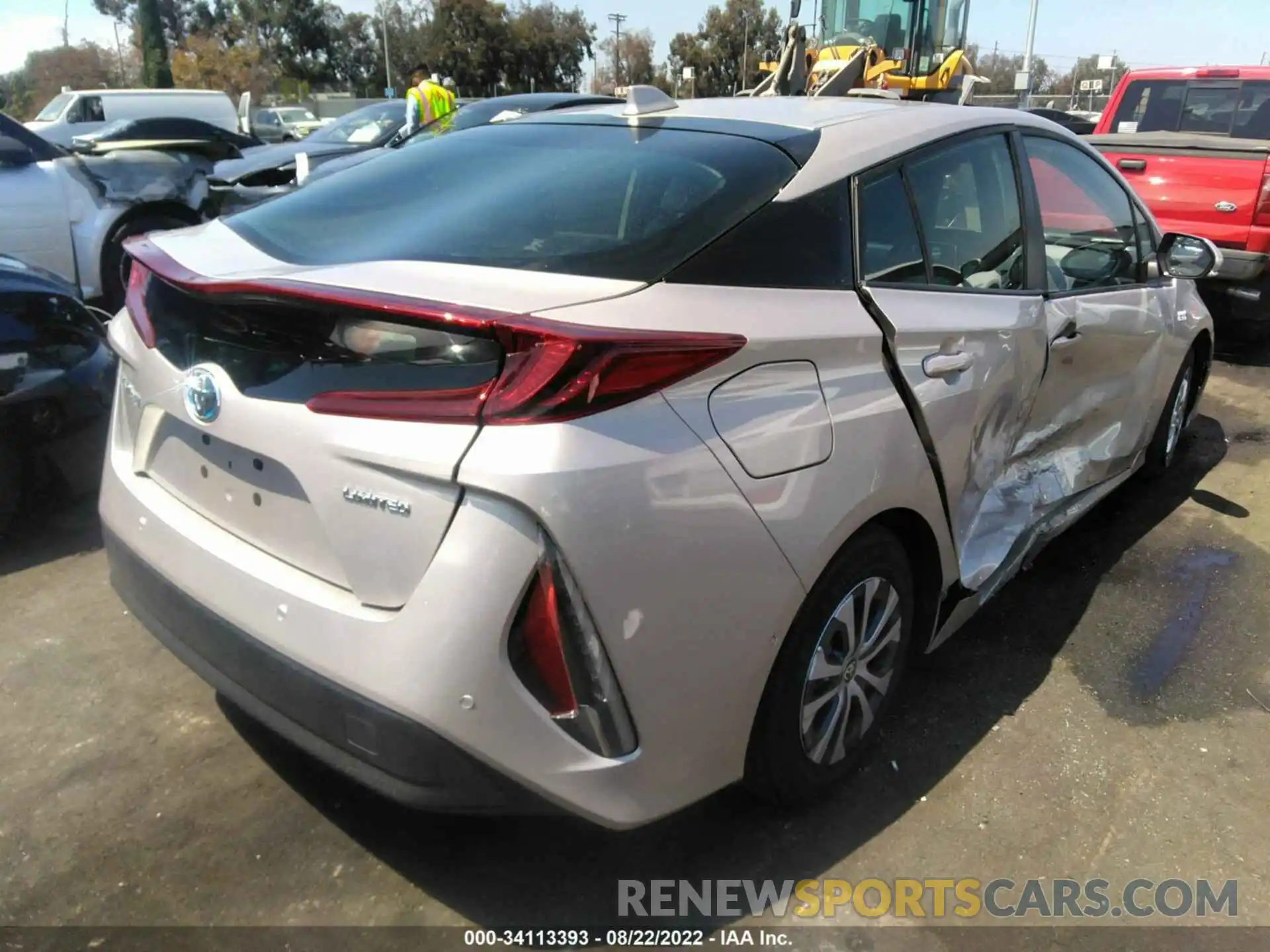 4 Photograph of a damaged car JTDKAMFP8M3165235 TOYOTA PRIUS PRIME 2021