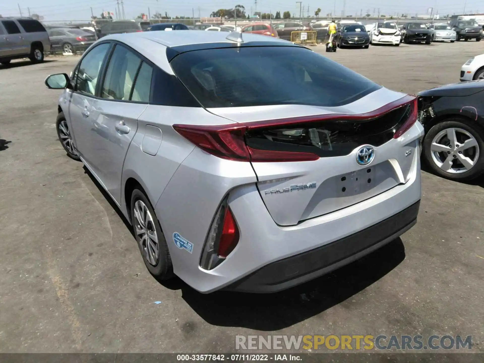 3 Photograph of a damaged car JTDKAMFP8M3184822 TOYOTA PRIUS PRIME 2021