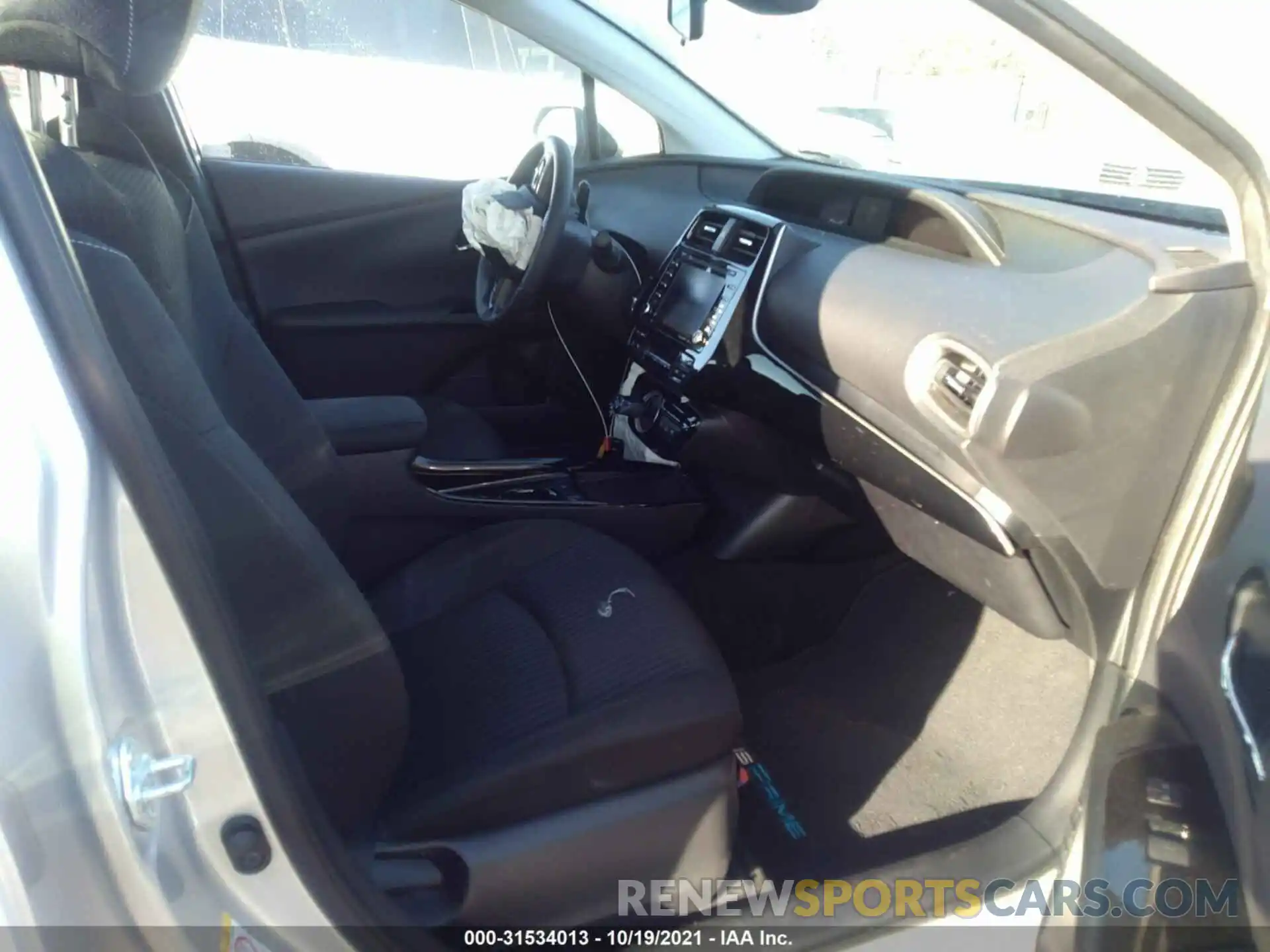 5 Photograph of a damaged car JTDKAMFP9M3165535 TOYOTA PRIUS PRIME 2021