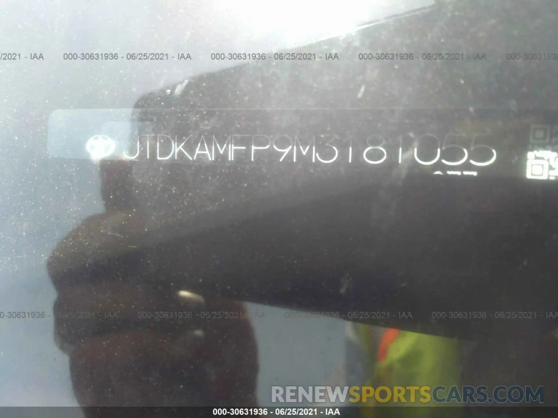 9 Photograph of a damaged car JTDKAMFP9M3181055 TOYOTA PRIUS PRIME 2021