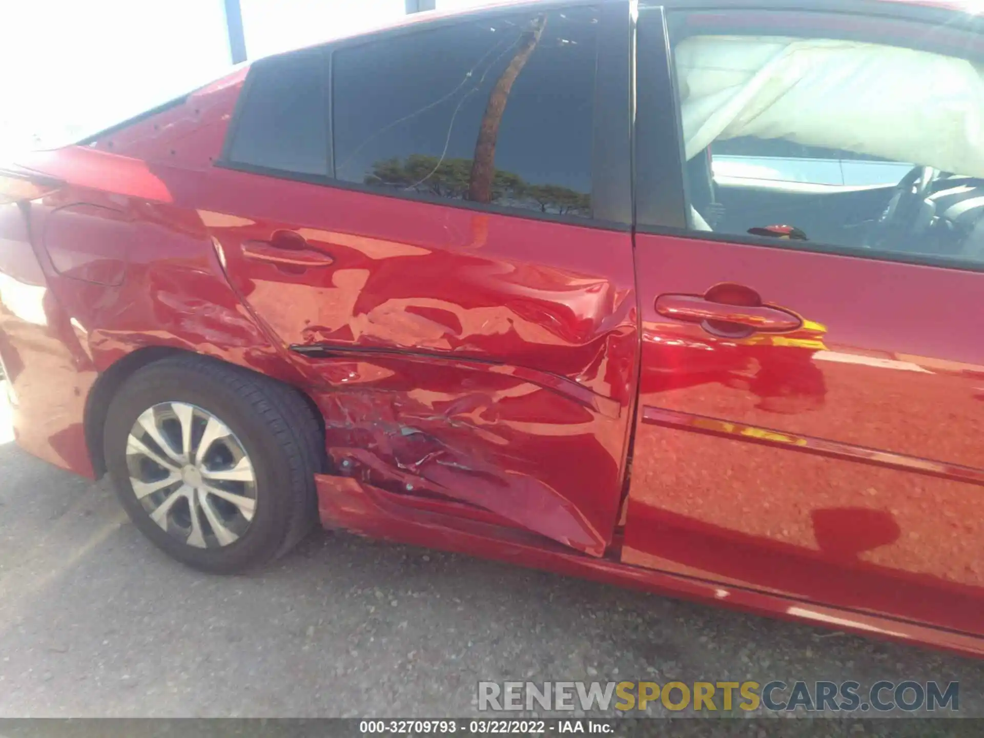 6 Photograph of a damaged car JTDKAMFP9M3183842 TOYOTA PRIUS PRIME 2021