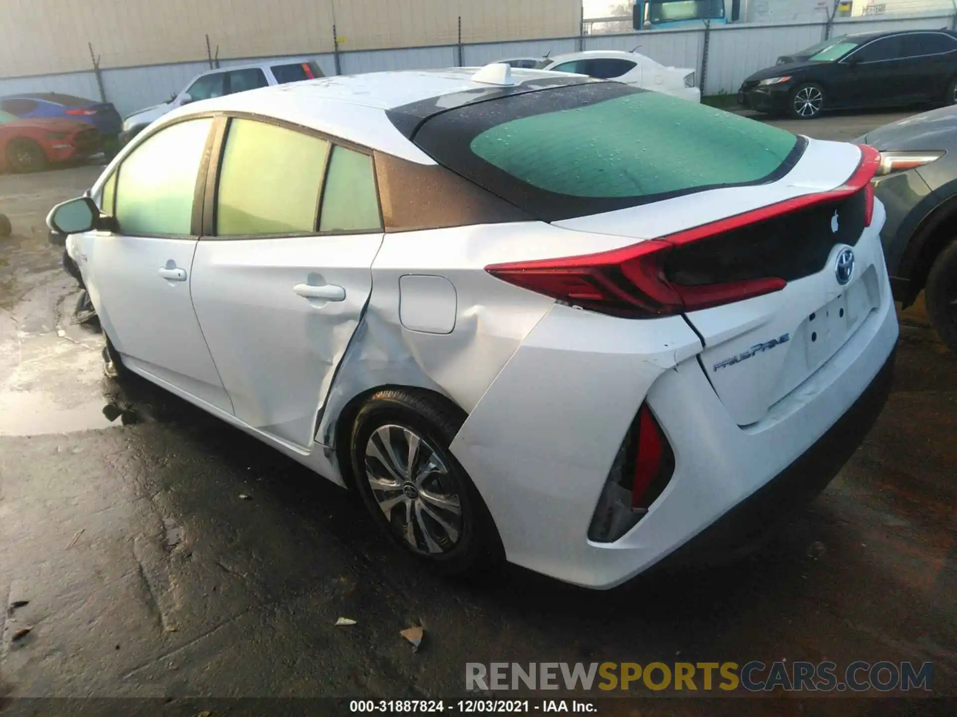 3 Photograph of a damaged car JTDKAMFPXM3183140 TOYOTA PRIUS PRIME 2021