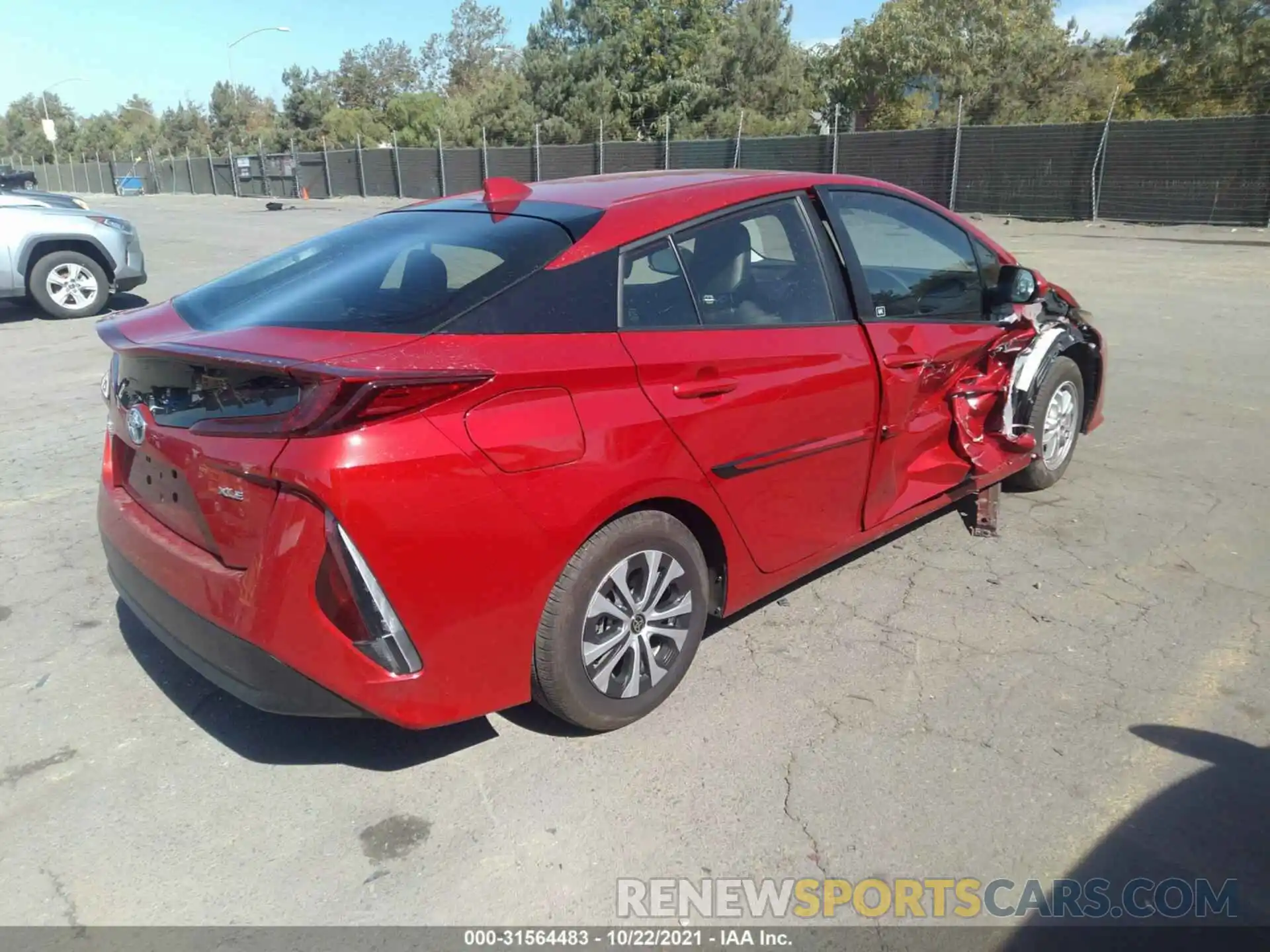 4 Photograph of a damaged car JTDKAMFP1N3197977 TOYOTA PRIUS PRIME 2022