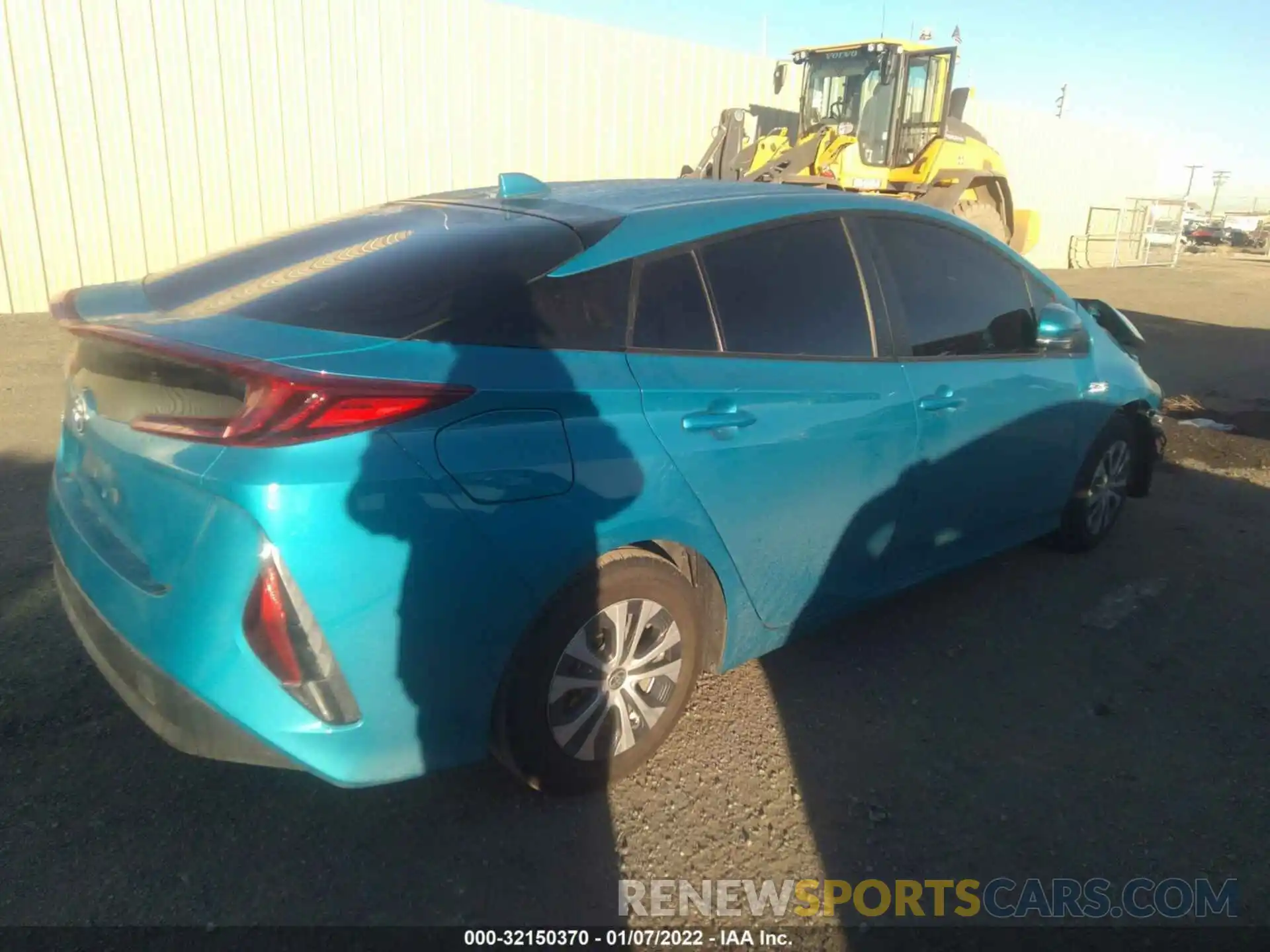 4 Photograph of a damaged car JTDKAMFP2N3203155 TOYOTA PRIUS PRIME 2022