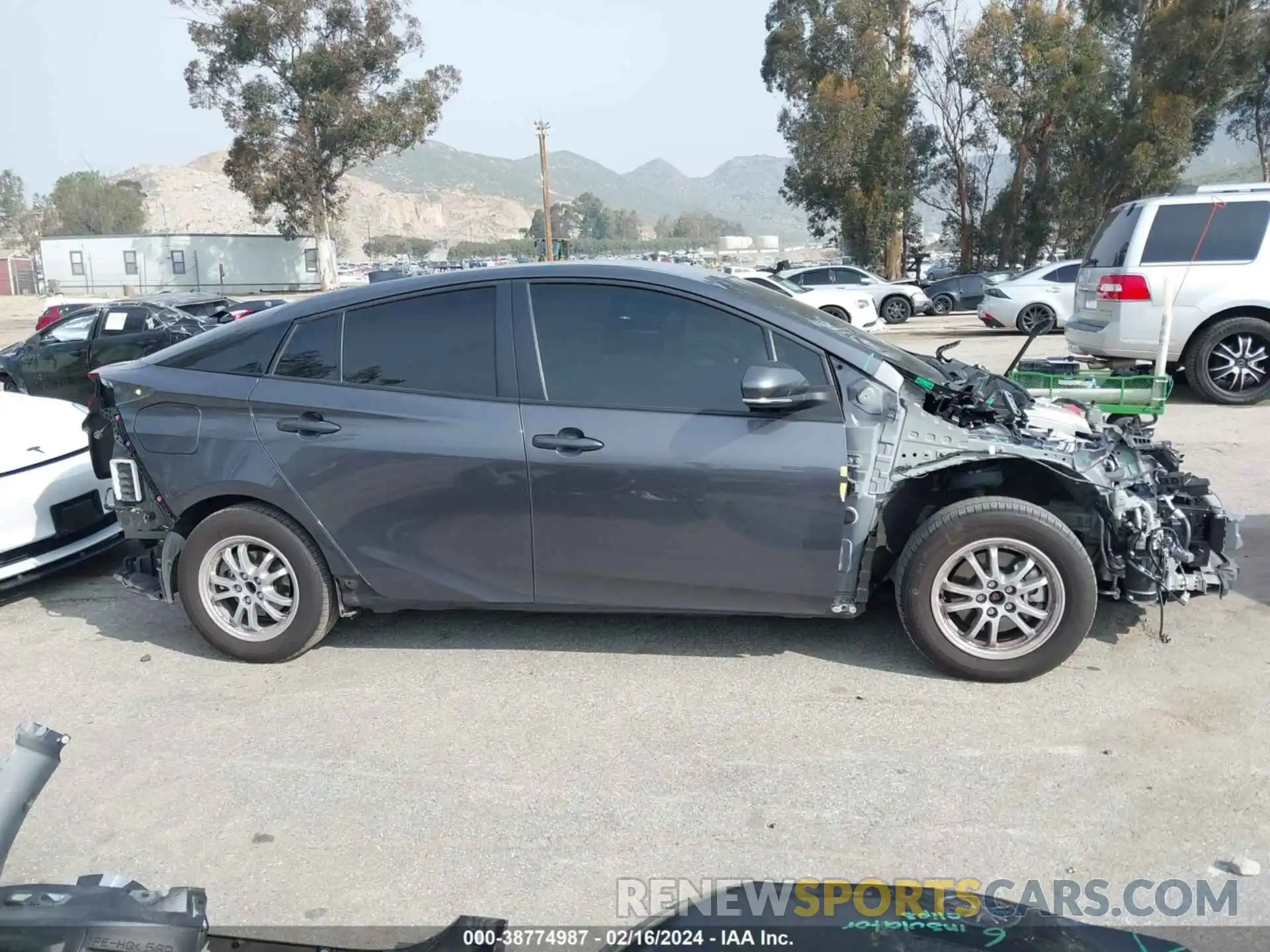 14 Photograph of a damaged car JTDKAMFP3N3229179 TOYOTA PRIUS PRIME 2022