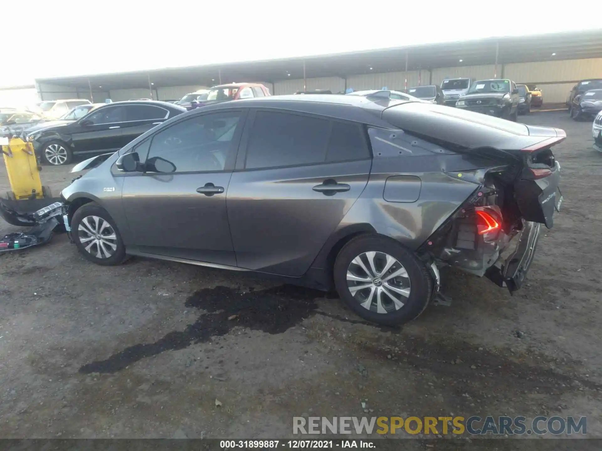 3 Photograph of a damaged car JTDKAMFP5N3197819 TOYOTA PRIUS PRIME 2022