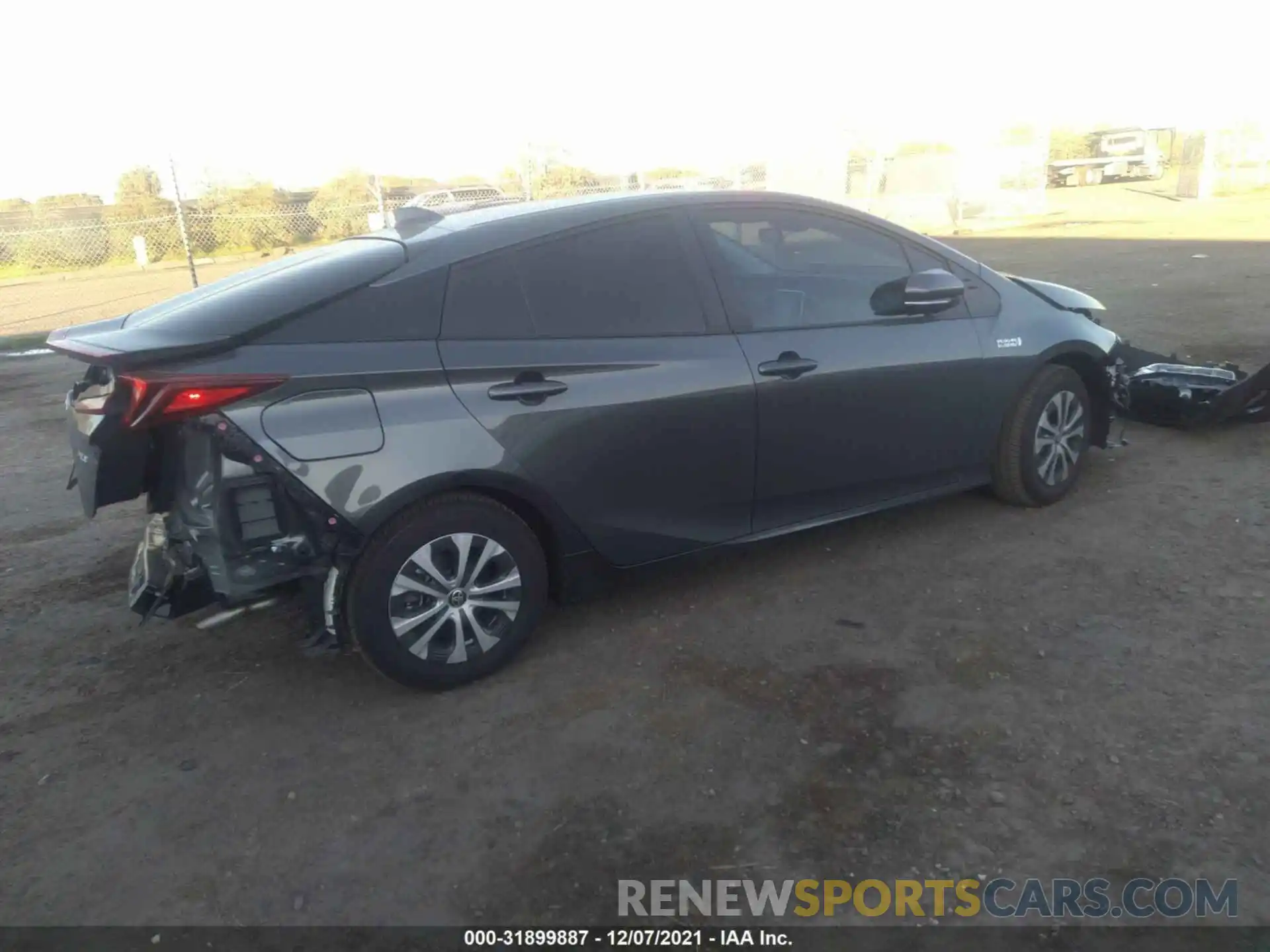 4 Photograph of a damaged car JTDKAMFP5N3197819 TOYOTA PRIUS PRIME 2022