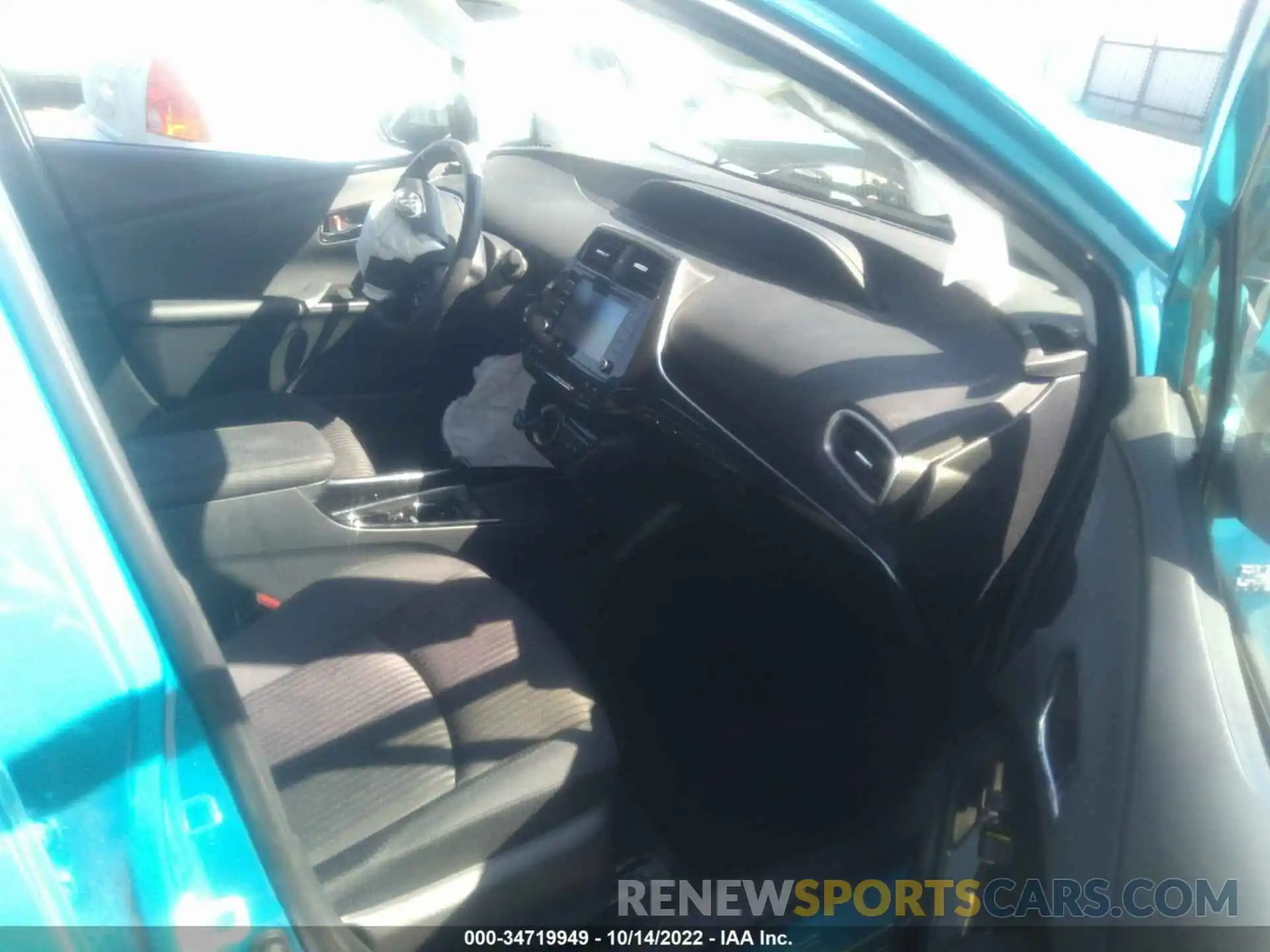 5 Photograph of a damaged car JTDKAMFP8N3202253 TOYOTA PRIUS PRIME 2022